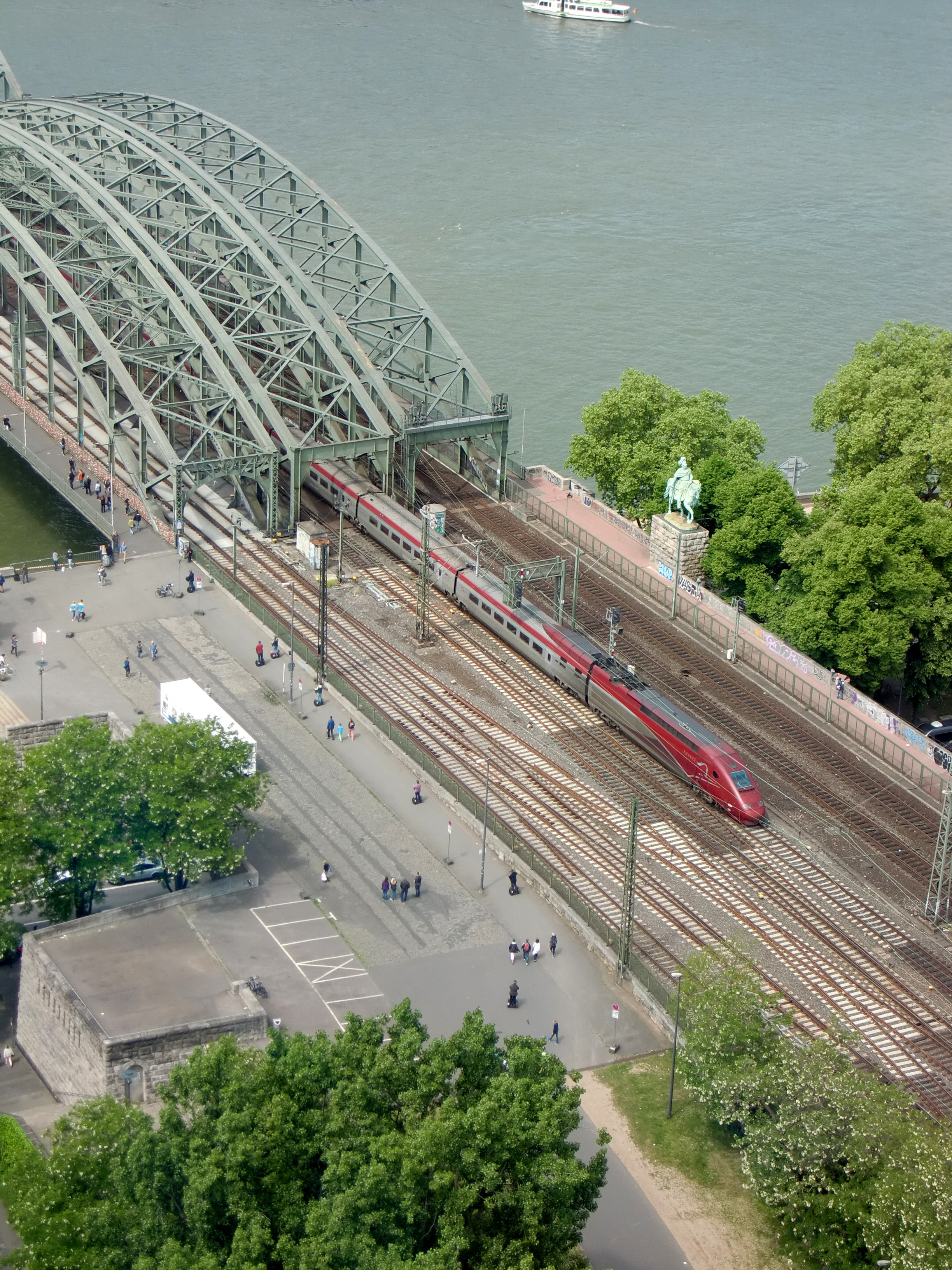 bridge - man made structure, tree, road, mode of transportation, cologne, day, architecture, railway, outdoors, metal, 2K, water, high angle view, arch, Phone HD Wallpaper