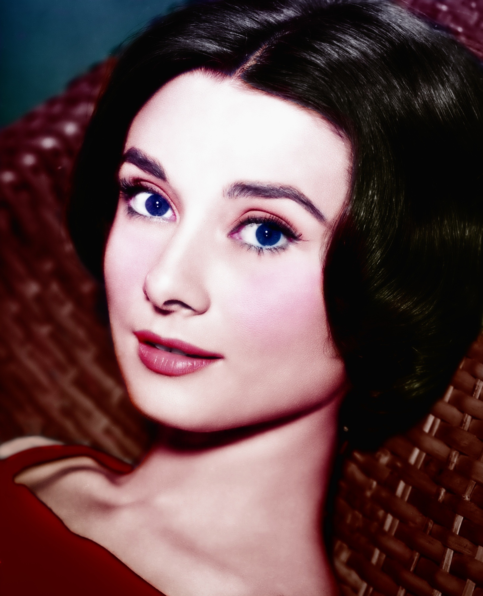 one person, audrey hepburn, portrait, beauty, close-up, lifestyles, contemplation, hairstyle, 1080P, fashion, real people, retouch, colorization, alien, Phone HD Wallpaper
