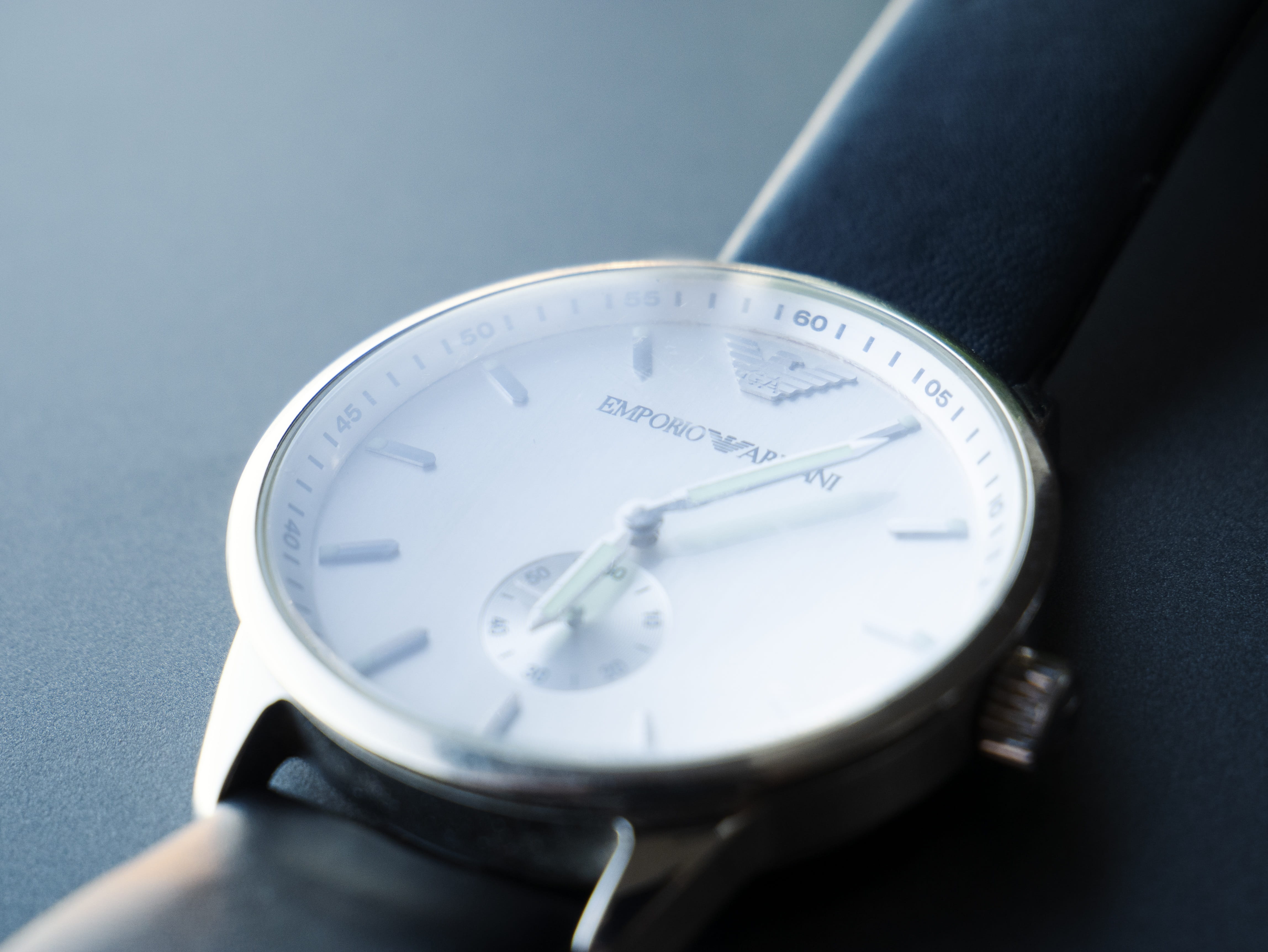 timepiece, selective focus, colored background, product, gauge, gray background, high angle view, number, wrist watch, time, male, retouching, blue background, HD Wallpaper