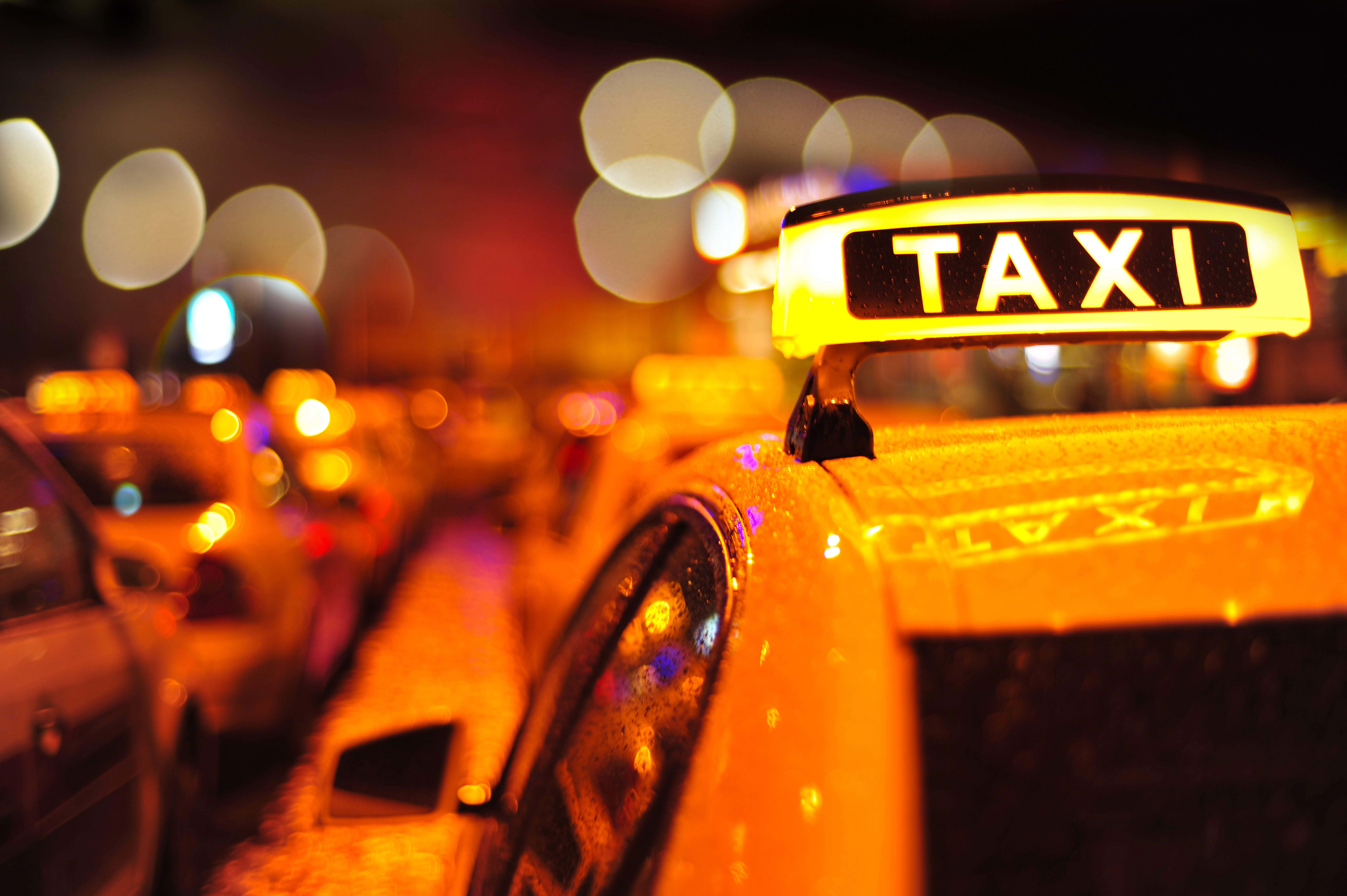 text, car, 8K, no people, yellow, communication, colorful, illuminated, roof, motor vehicle, bokeh, lights, cab, western script, street, the city, the evening, HD Wallpaper