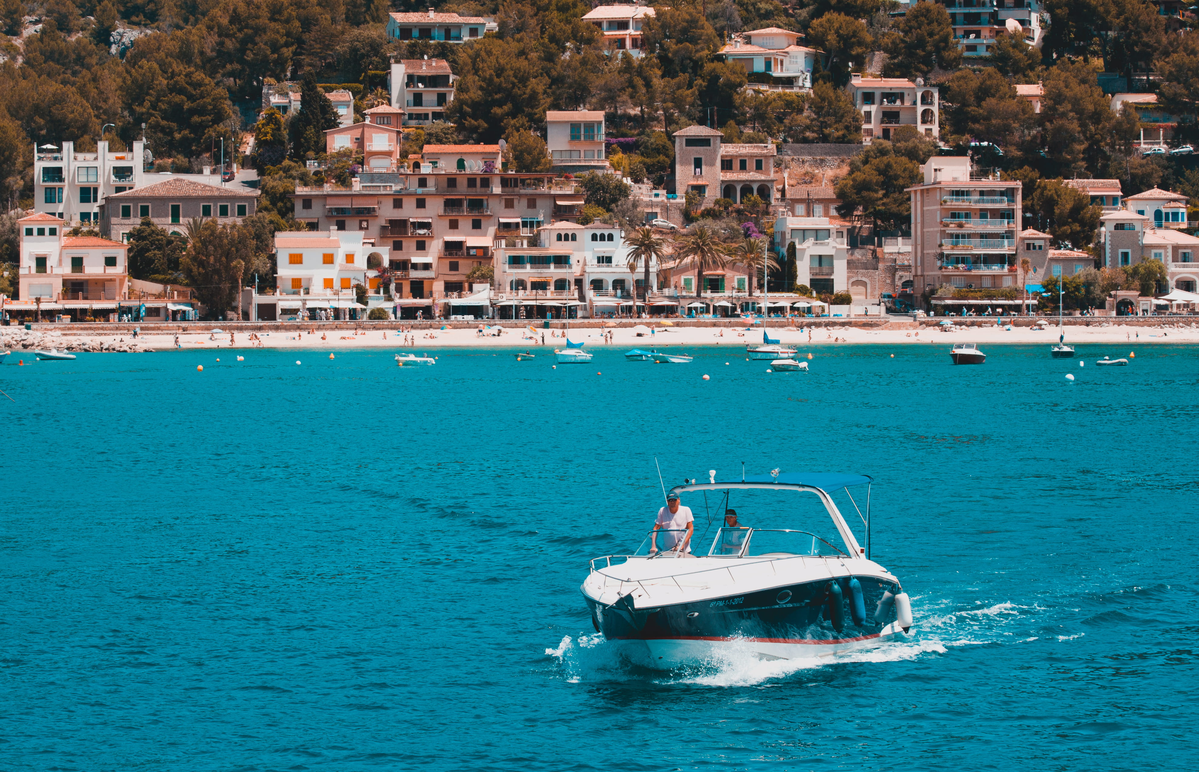 sailing, incidental people, boat, nature, day, yacht, dinghy, harbor, 4K, outdoors, housing, transportation, architecture, cruise ship, waterfront, travel, HD Wallpaper