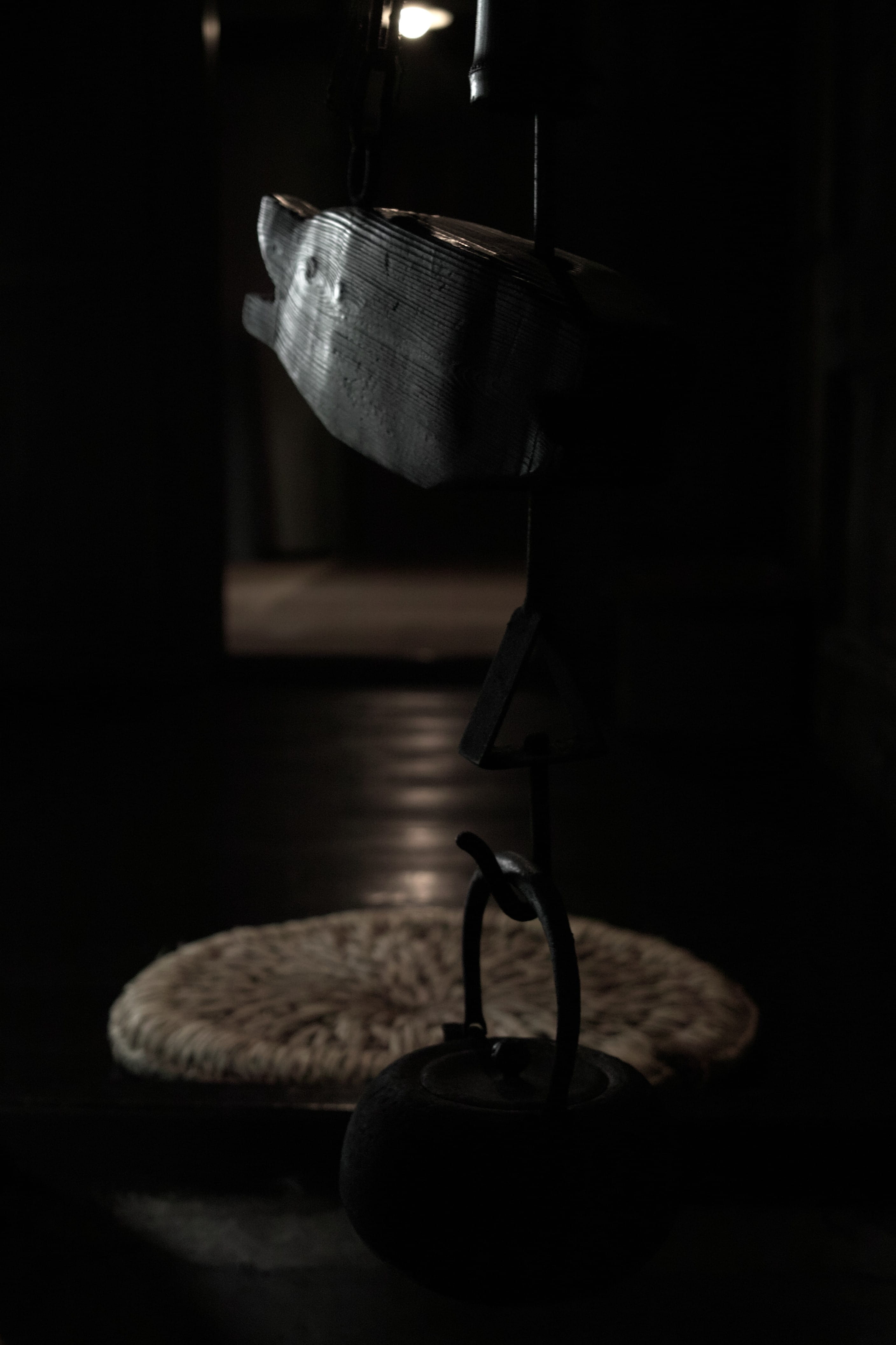 equipment, fireplace, irori, dark, absence, sign, shaded, close-up, shade, fuchu, table, container, dusky, basket, hanging, 4K, japan, metal, indoors, Phone HD Wallpaper