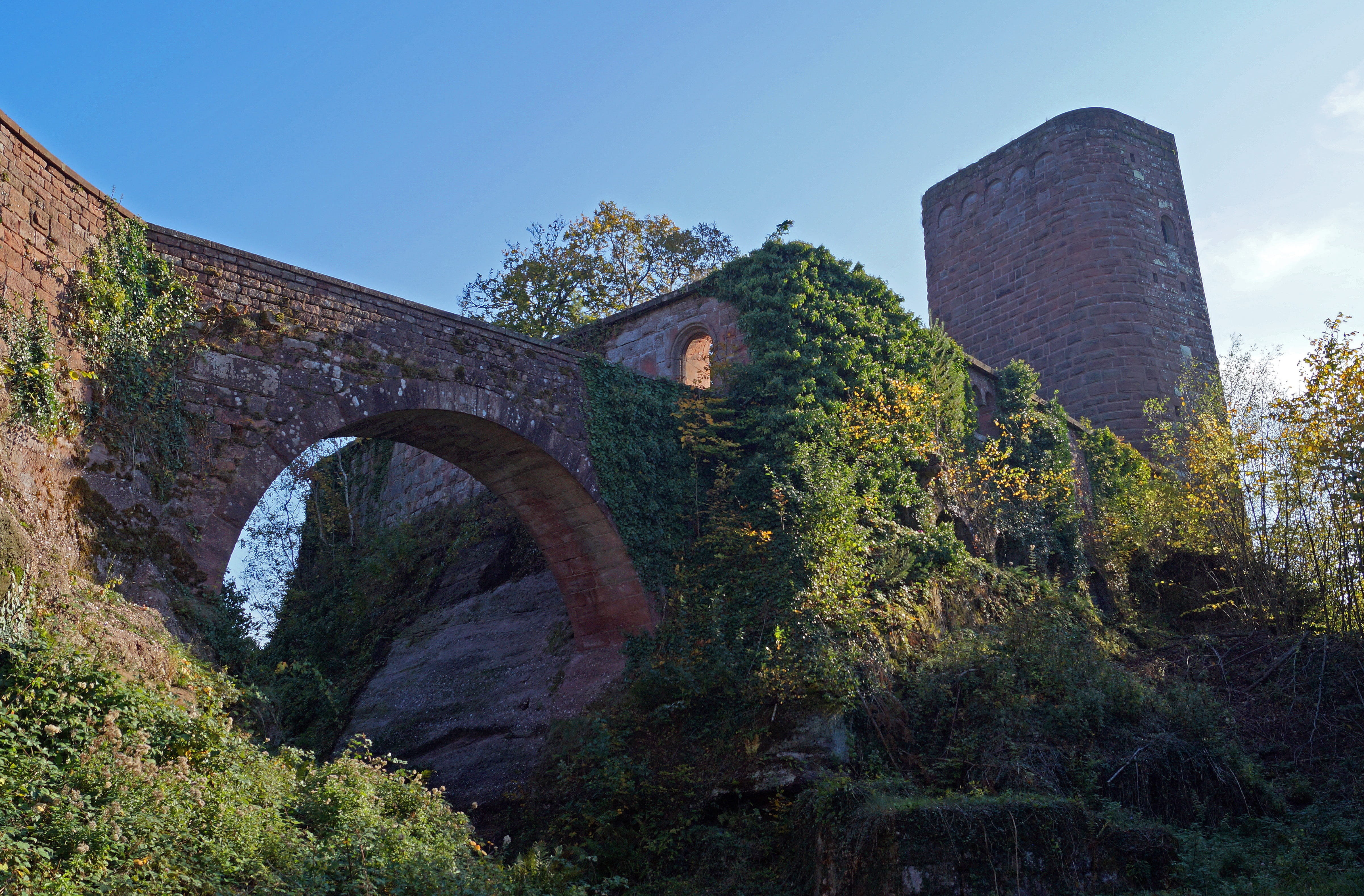 4K, ruin of the hunebourg, vosges north, bridge - man made structure, nature, castle, connection, history, heritage, sky, day, low angle view, no people, HD Wallpaper