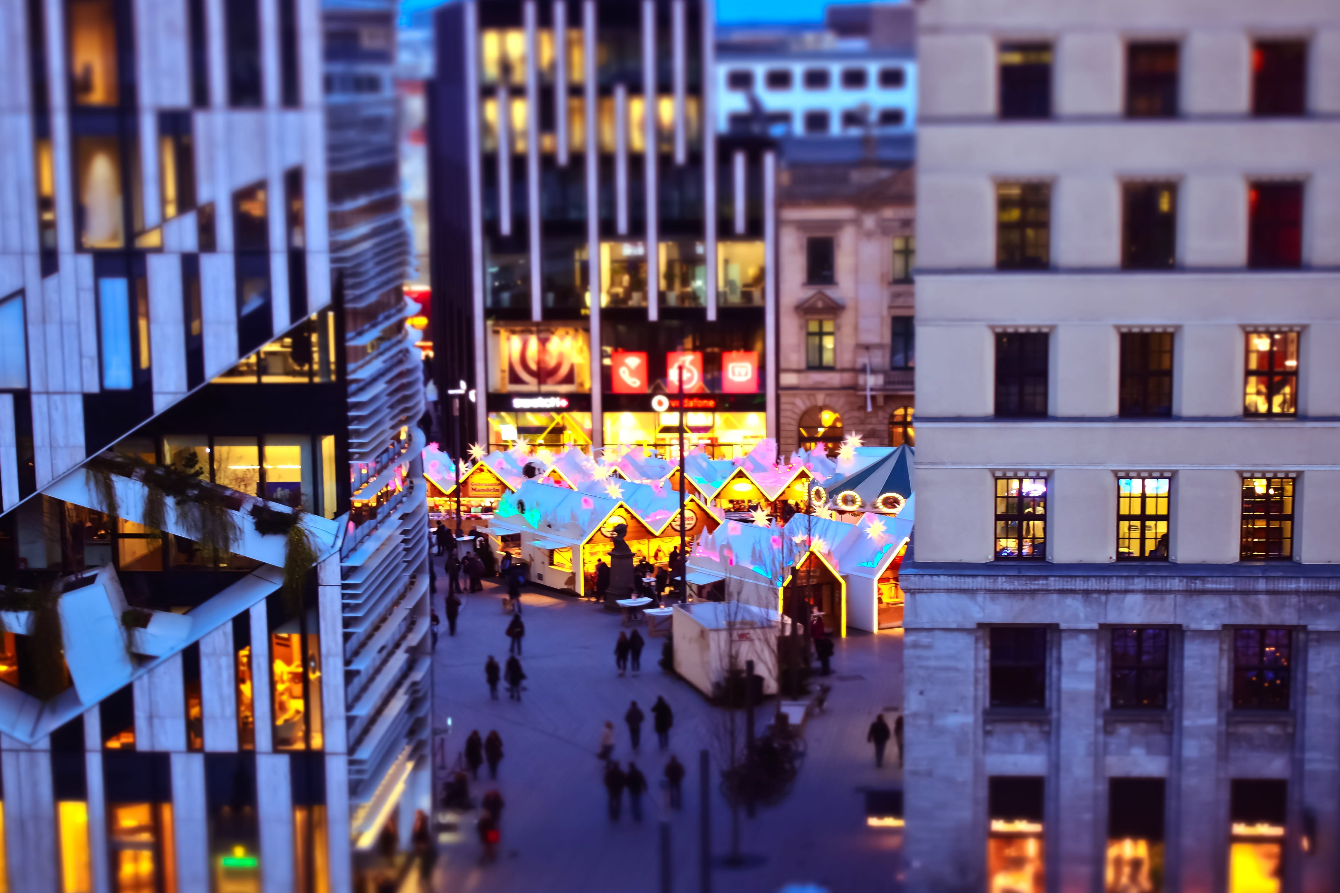 multi colored, christmas market, night photograph, selective focus, travel, reflection, lights, travel destinations, nature, düsseldorf, lighting, outdoors, HD Wallpaper