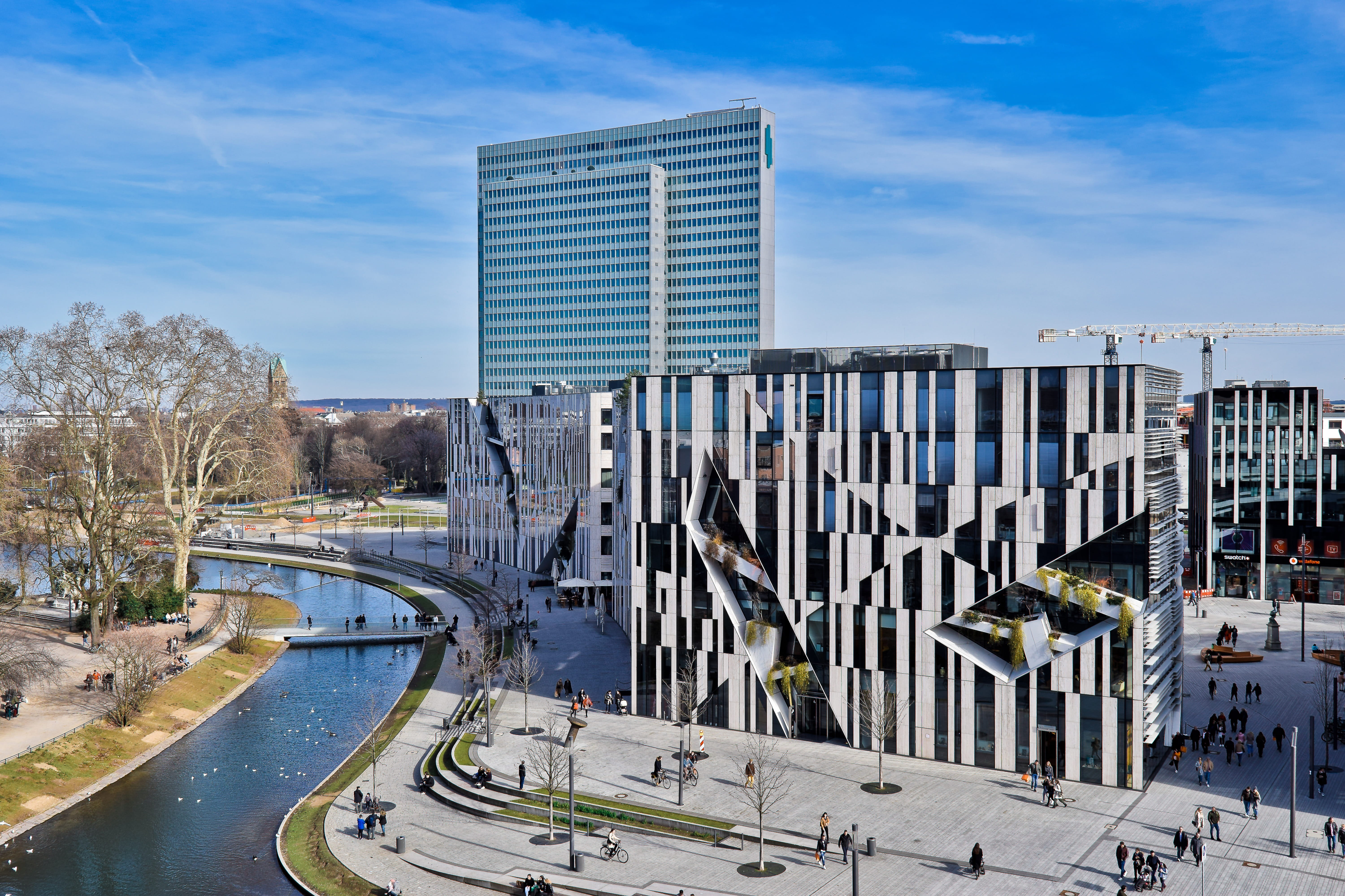 no people, reflection, plant, office building exterior, 5K, düsseldorf, tree, mirroring, city, cityscape, downtown, day, outdoors, transportation, lake, HD Wallpaper