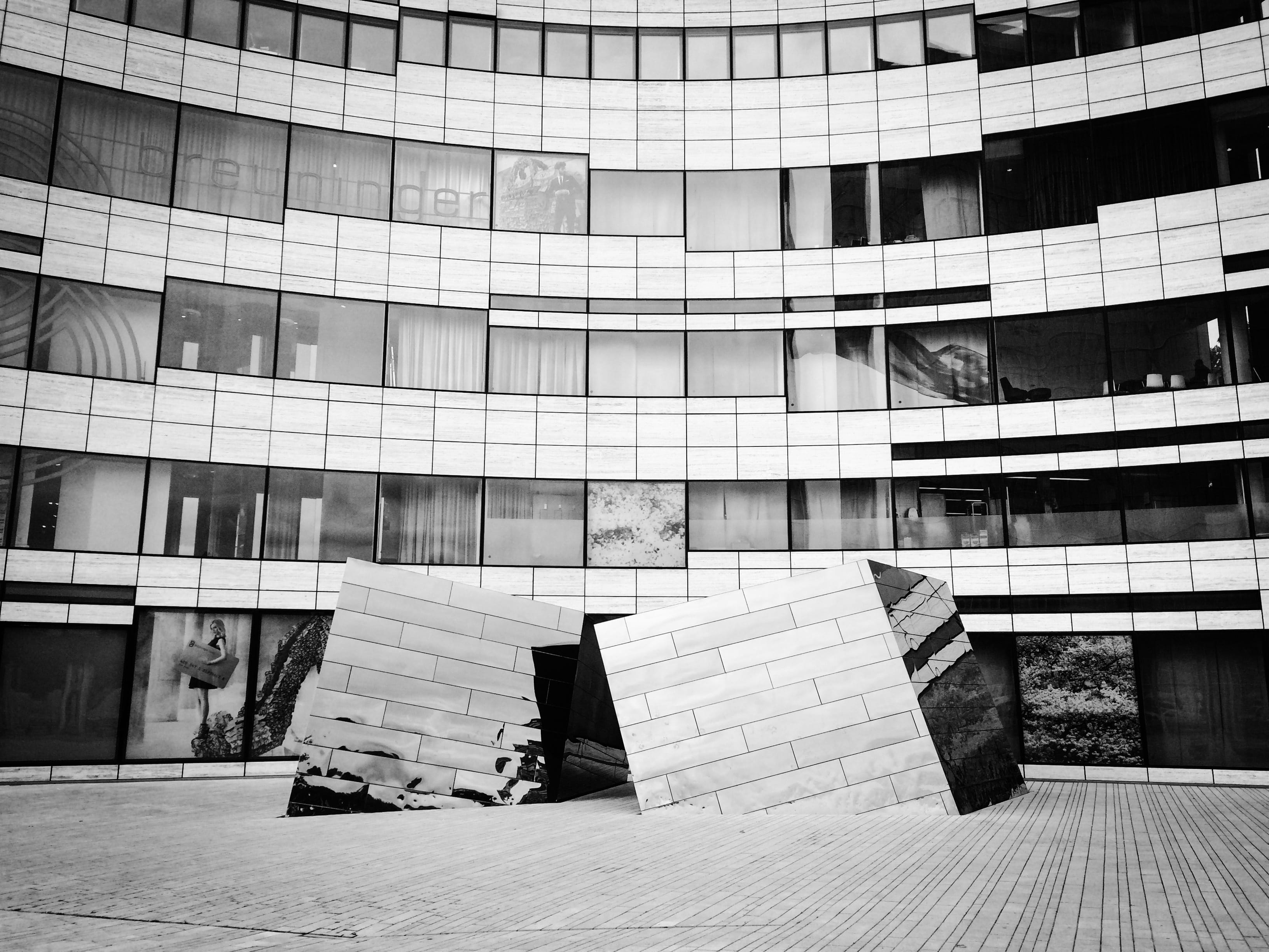 nature, Kö, glass - material, outdoors, no people, building, 2K, Architecture, city, large group of objects, day, low angle view, king gallery, Bow, pattern, HD Wallpaper