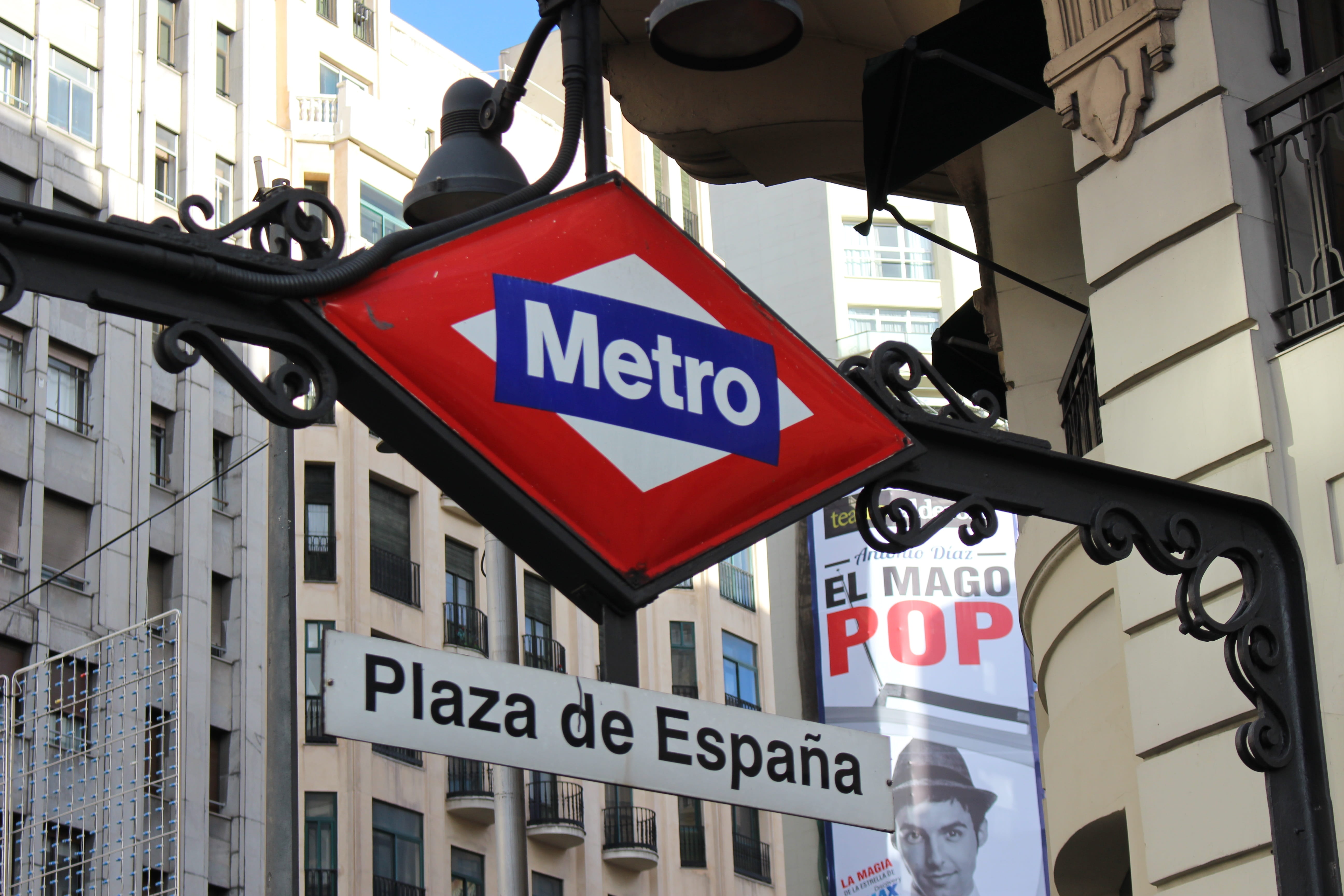 city, outdoors, low angle view, capital letter, road, guidance, road sign, Madrid, urban, built structure, 5K, architecture, travel, lighting equipment, HD Wallpaper