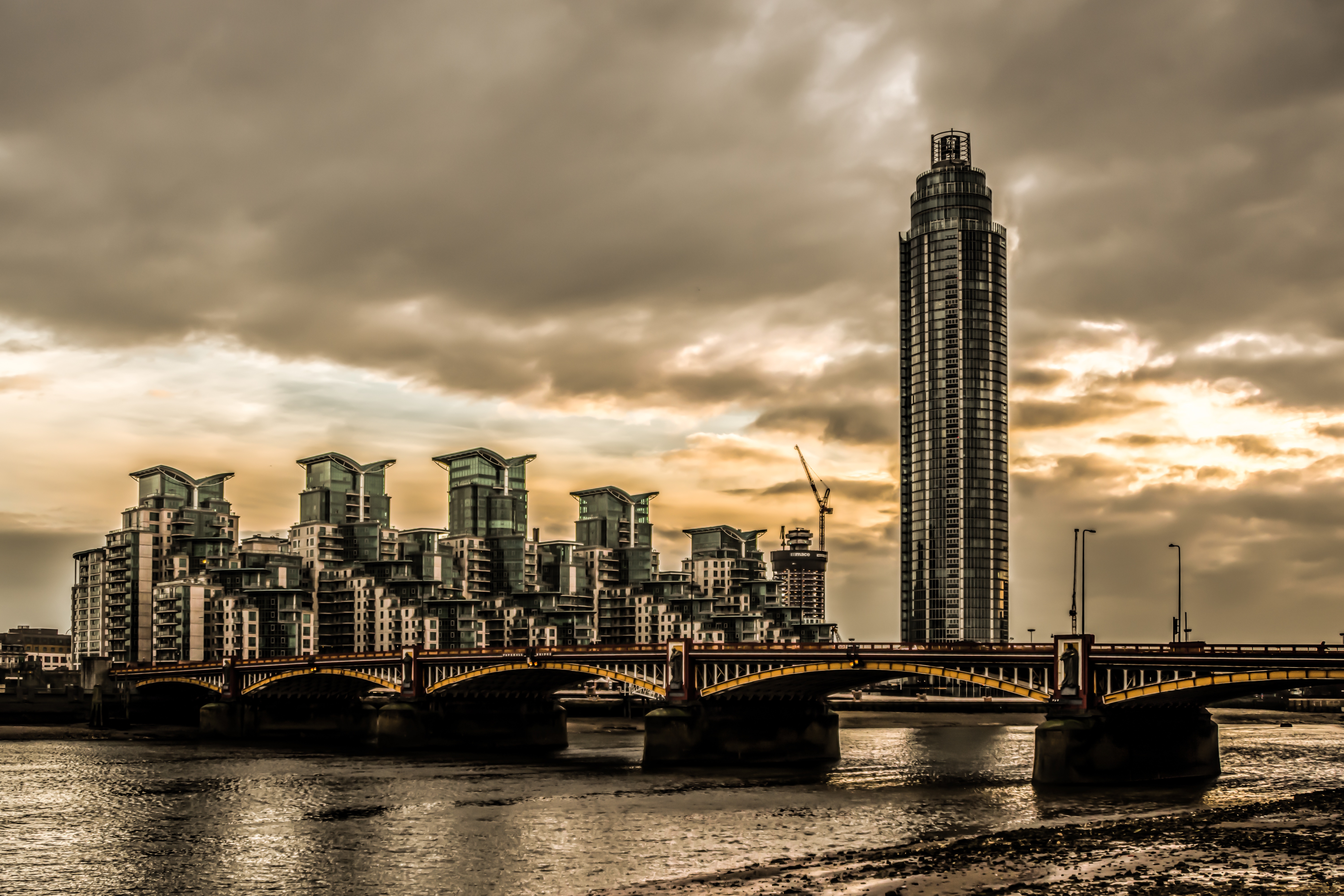 destination, bride, dusk, bridge - man made structure, tall - high, office, vauxhall, london bridge, buildings, cityscape, exterior, sky, nature, near, HD Wallpaper