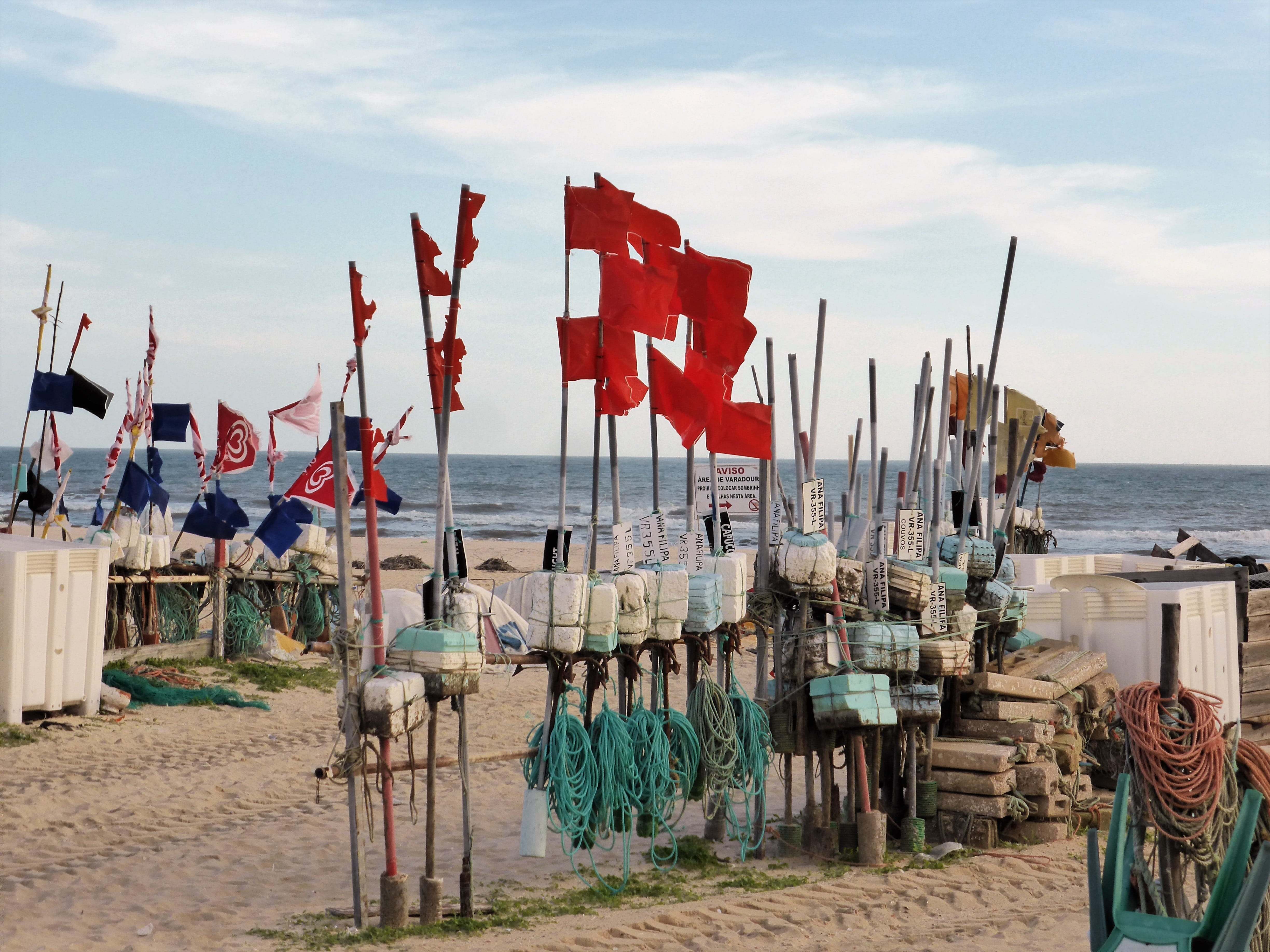 coast, 4K, land, nautical vessel, flags, fish catch, float, outdoors, horizon over water, sea, harbor, nature, shackles, red, built structure, fishing industry, HD Wallpaper