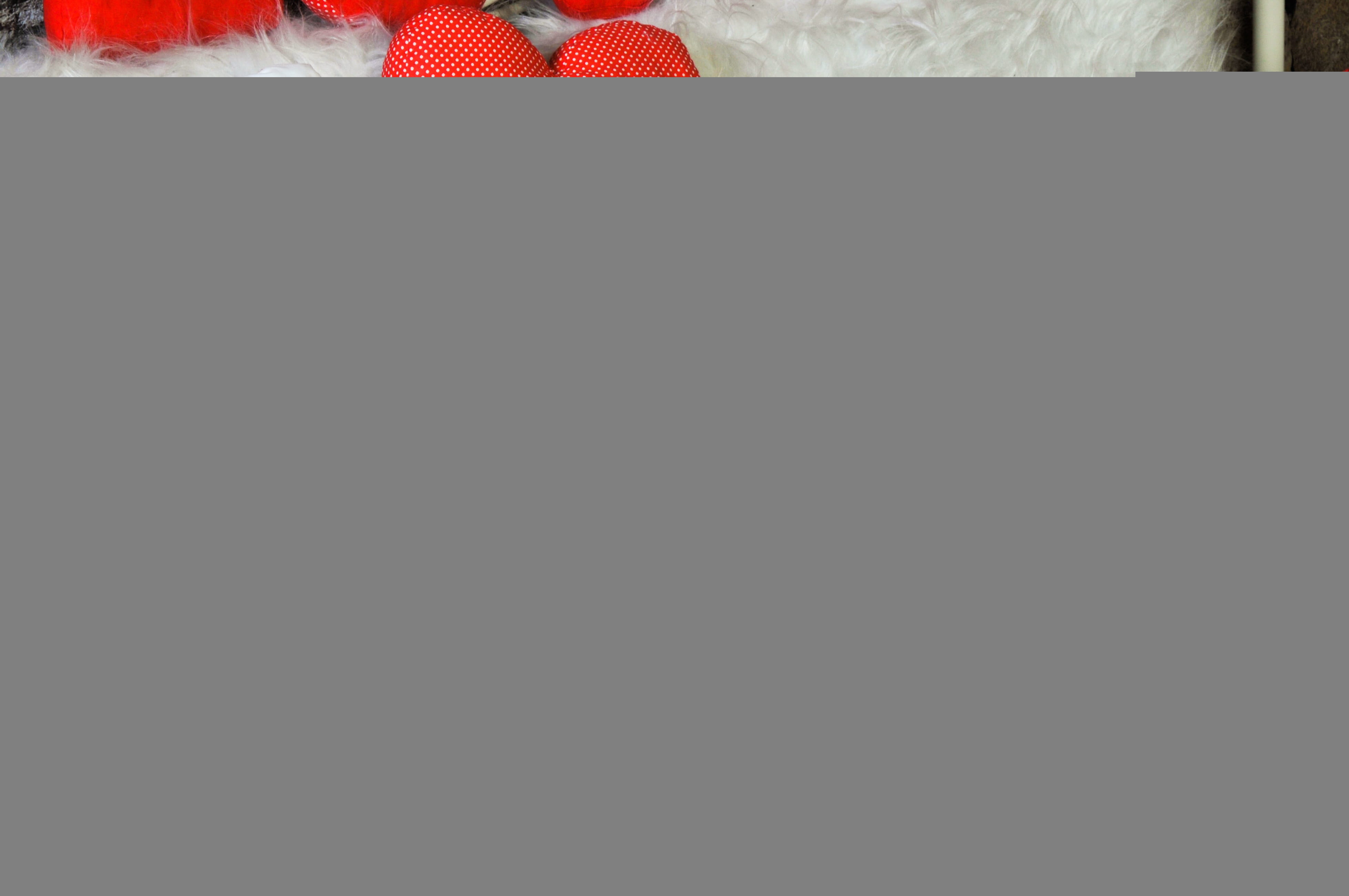 bed, holiday - event, national patterns, furniture, domestic, white, lies, no people, textile, holiday, lifestyles, teddy, copy space, paper, ornament, HD Wallpaper