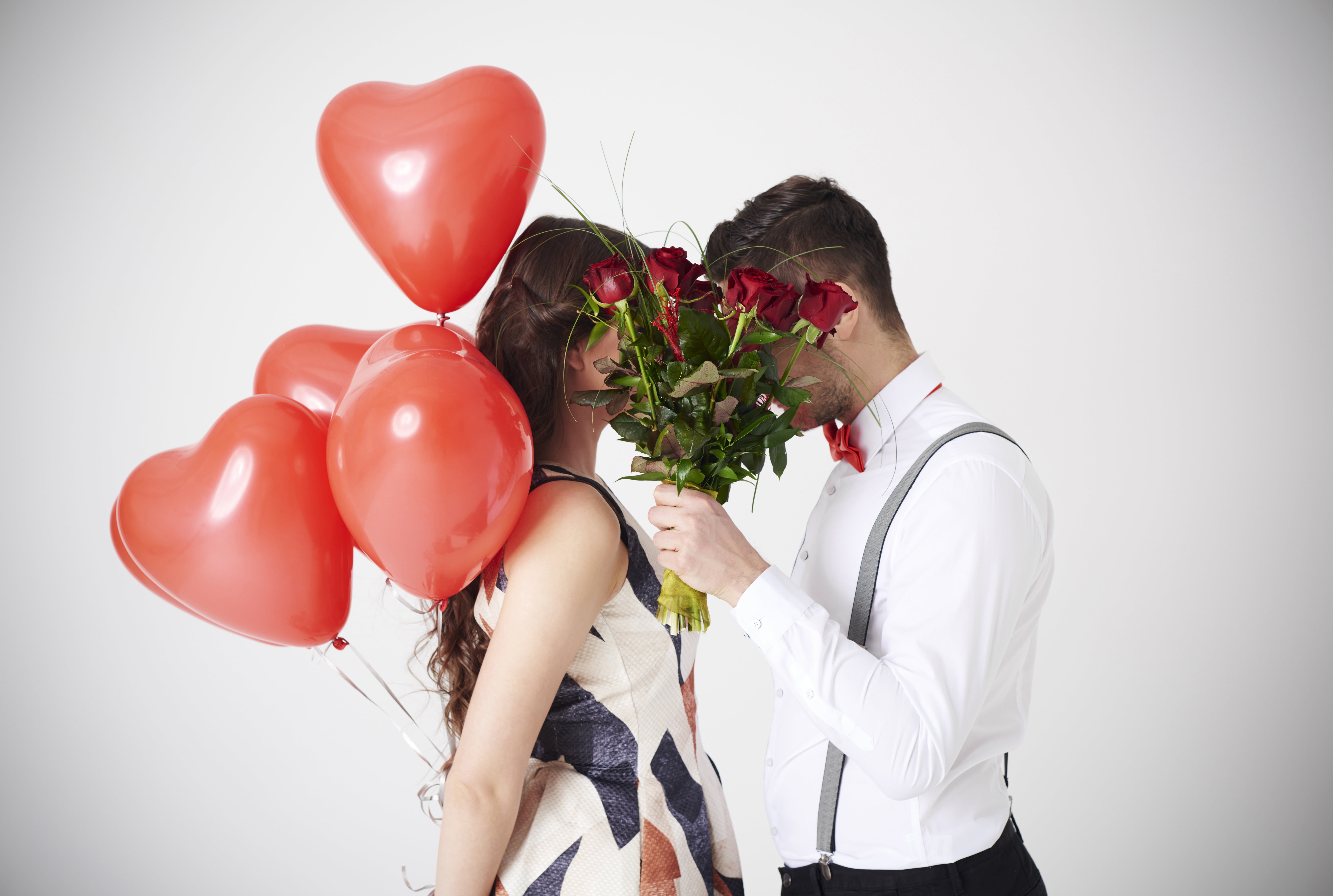 backgrounds, plant, valentines Day - Holiday, balloon, people, caucasian Ethnicity, heart Shape, flower arrangement, white, roses, flower, bouquet, dress, HD Wallpaper
