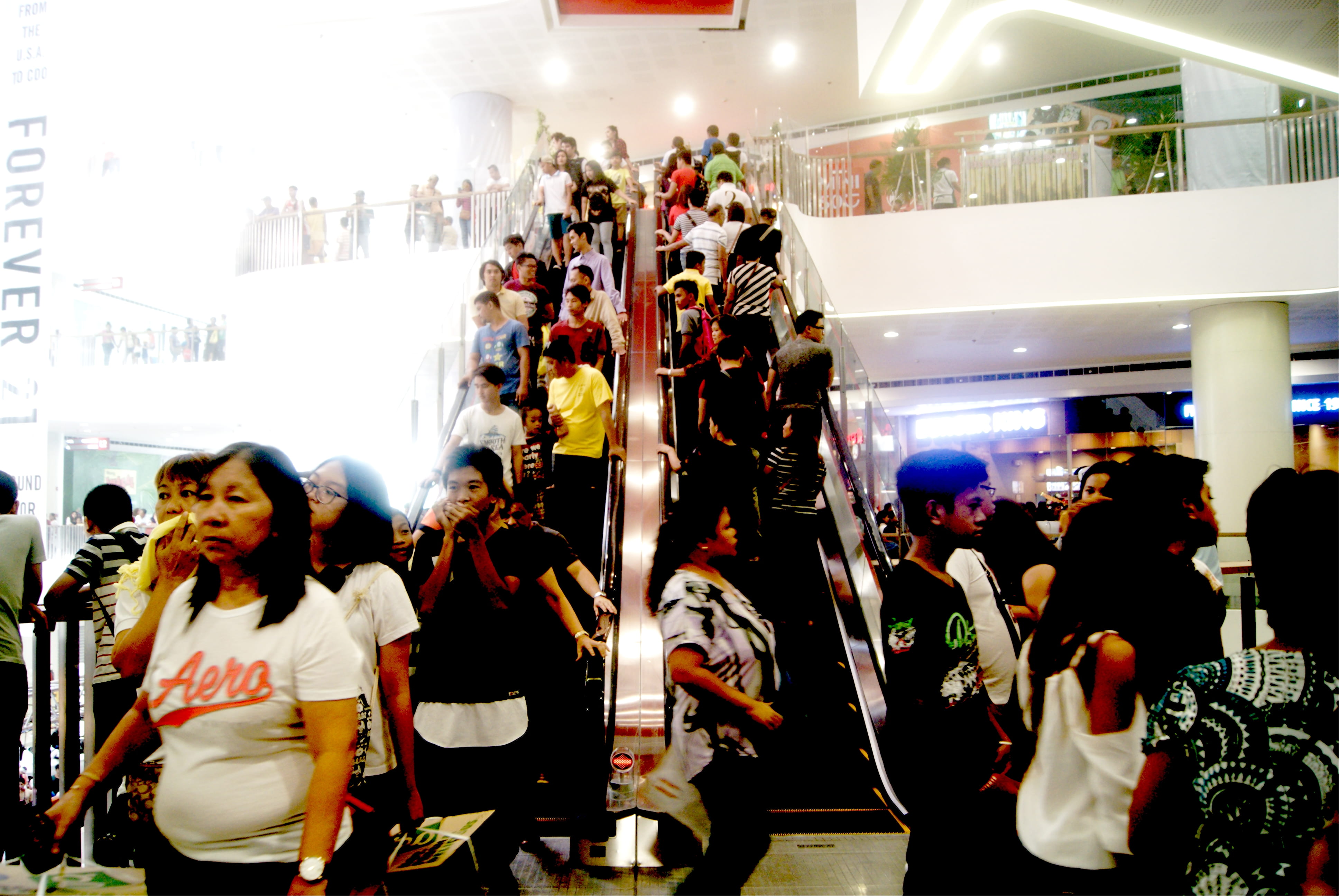 philippines, lifestyles, crowd, illuminated, motion, group of people, standing, real people, 4K, architecture, women, mindanao, shopping mall, store, indoors, HD Wallpaper