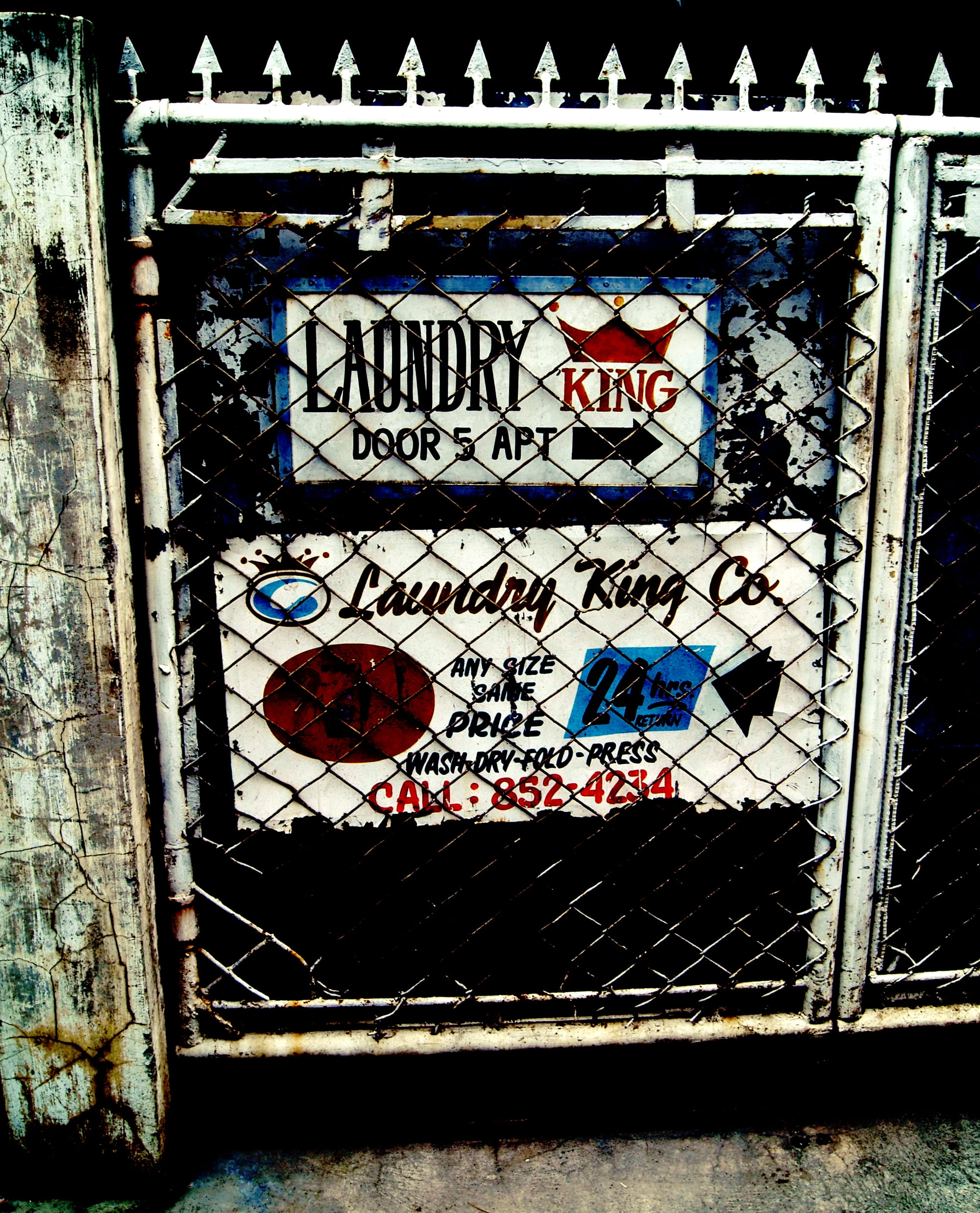 cagayandeoro, text, asia, entrance, close-up, closed, no people, day, non-western script, 1080P, laundry, mindanao, metal, sign, script, built structure, Phone HD Wallpaper