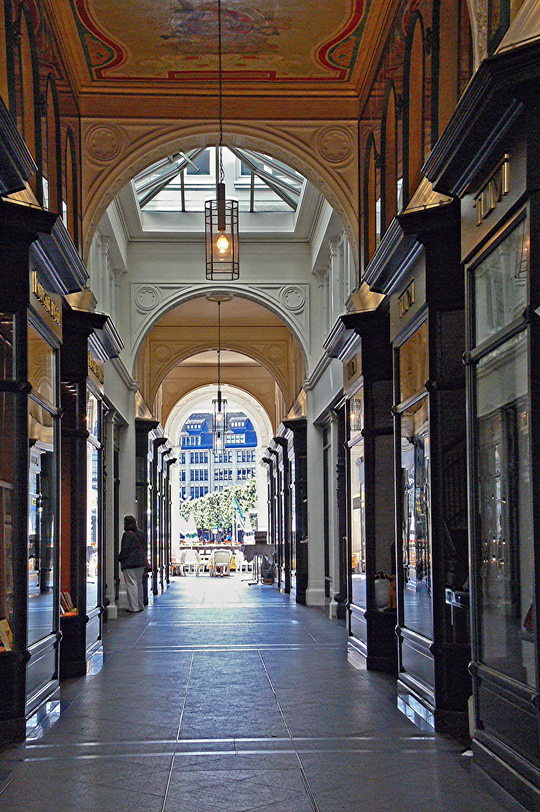 day, arcade, melli passage, building exterior, corridor, direction, oldest shopping arcade, empty, 2K, precious wood, alsterarkaden, town center, hamburg, Phone HD Wallpaper