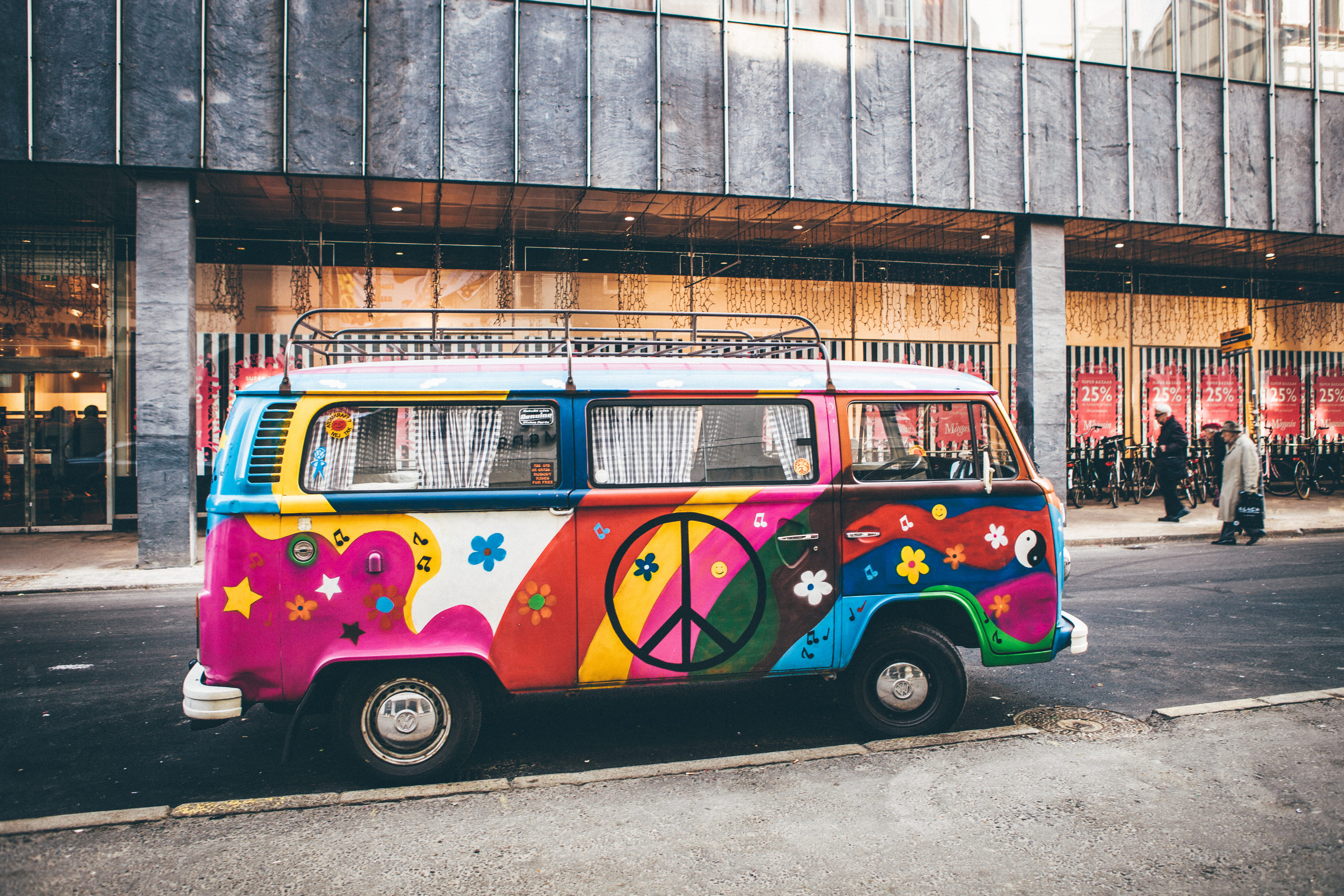 bus, land vehicle, peace, building, roadside, transportation, design, building exterior, near, men, color, day, minivan, built structure, campervan, vw, HD Wallpaper