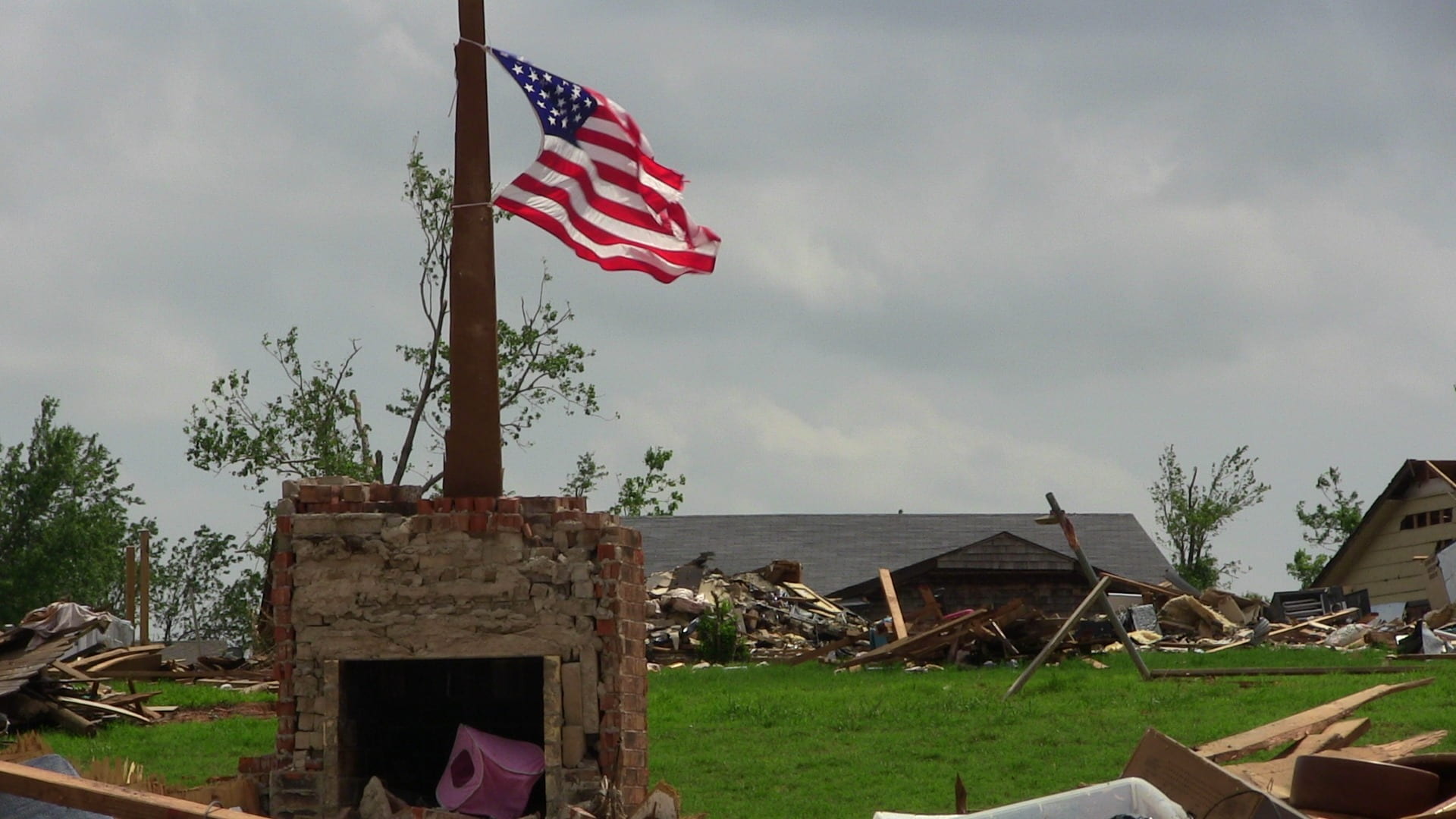 architecture, rock, building, rural, emotion, tree, dangerous, plant, moore, built structure, twister, house, sky, emergency, oklahoma, aftermath, disaster, HD Wallpaper
