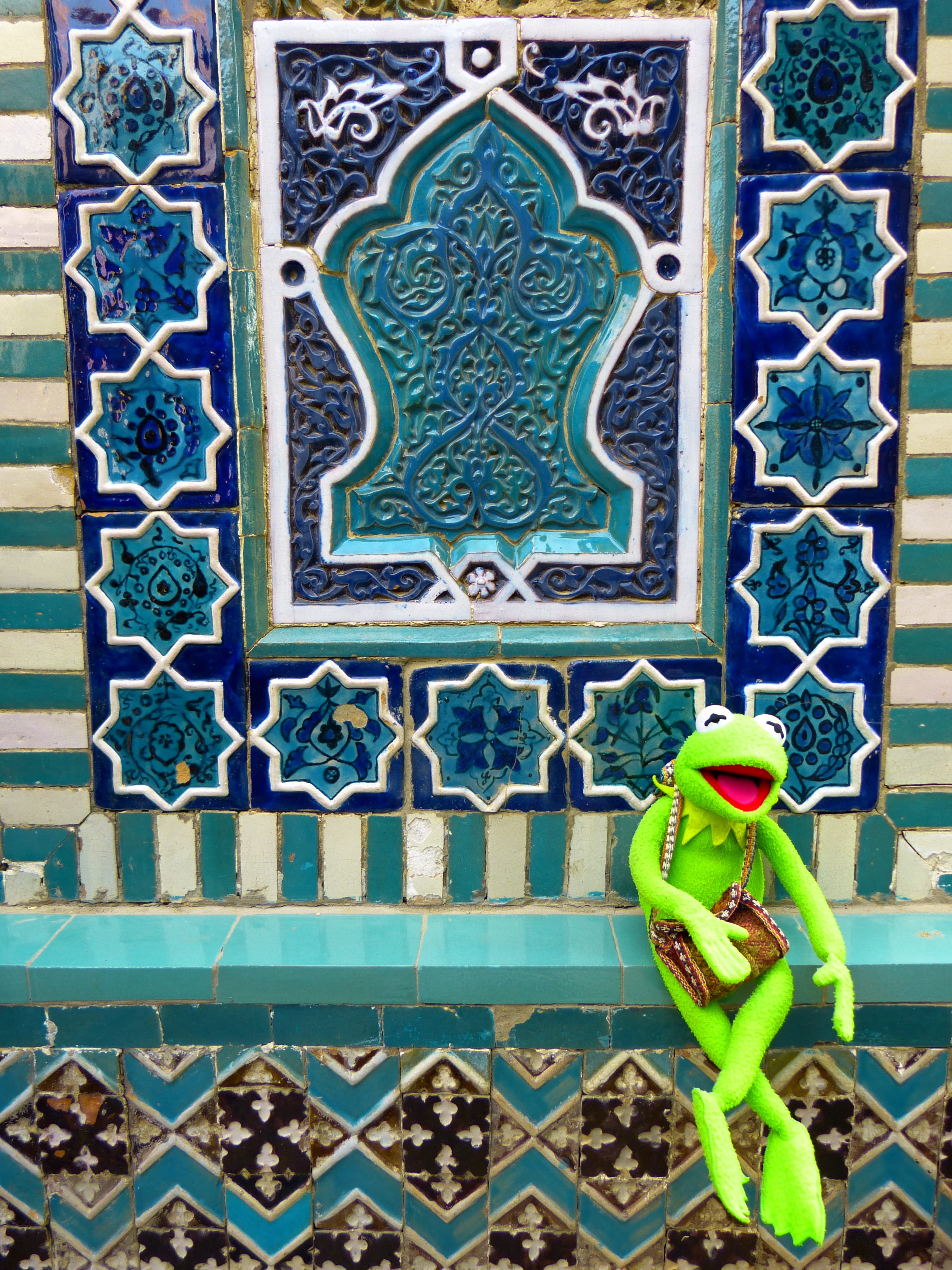 uzbekistan, turquoise, outdoors, art, blue, ornate, kermit, no people, design, tile, ceramic, built structure, building exterior, day, sit, mosaic, wall - building feature, Phone HD Wallpaper