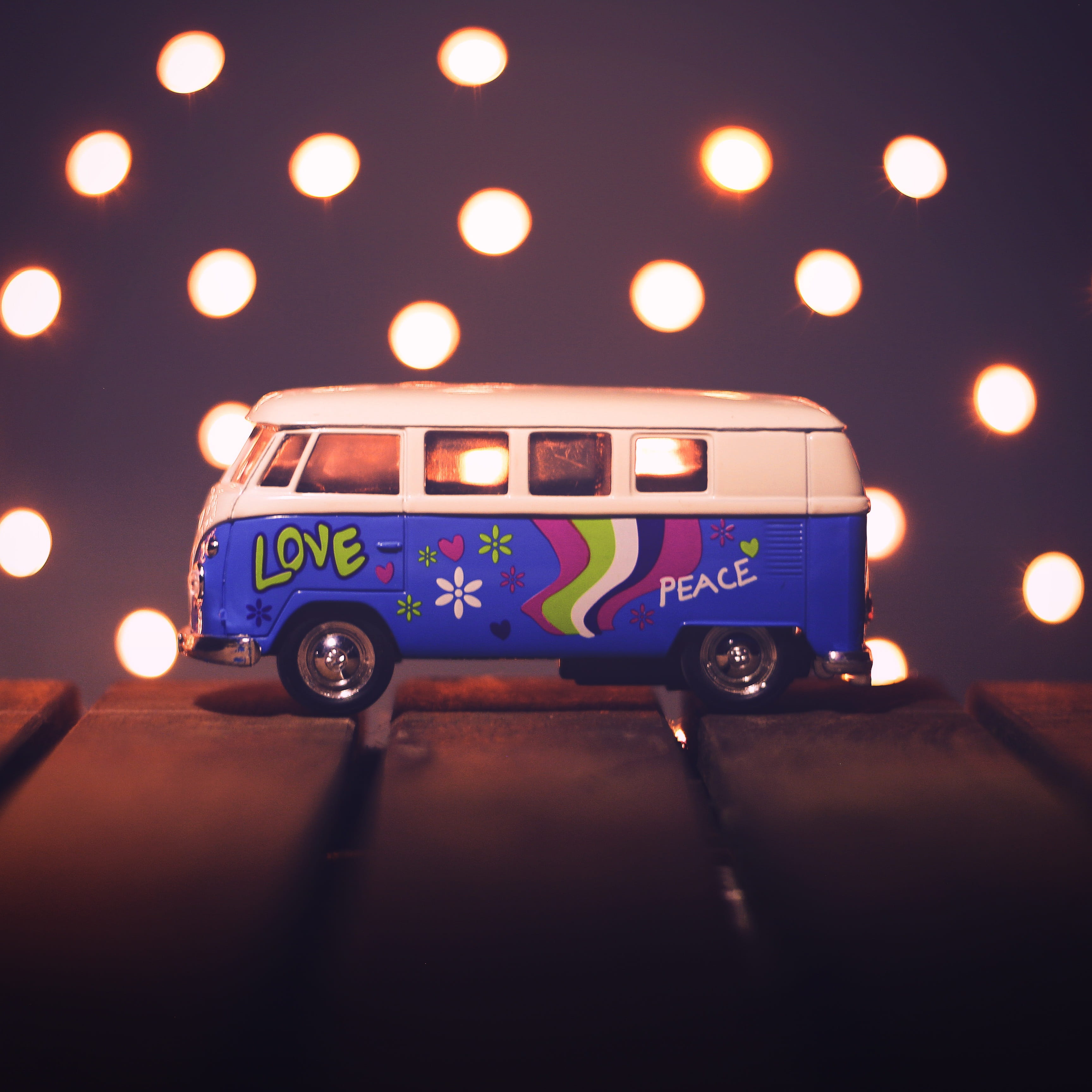auto, white, taxi, copy space, retro, people, standing, illuminated, vw, love, lighting equipment, indoors, humor, mode of transportation, vw bus, cult, Phone HD Wallpaper