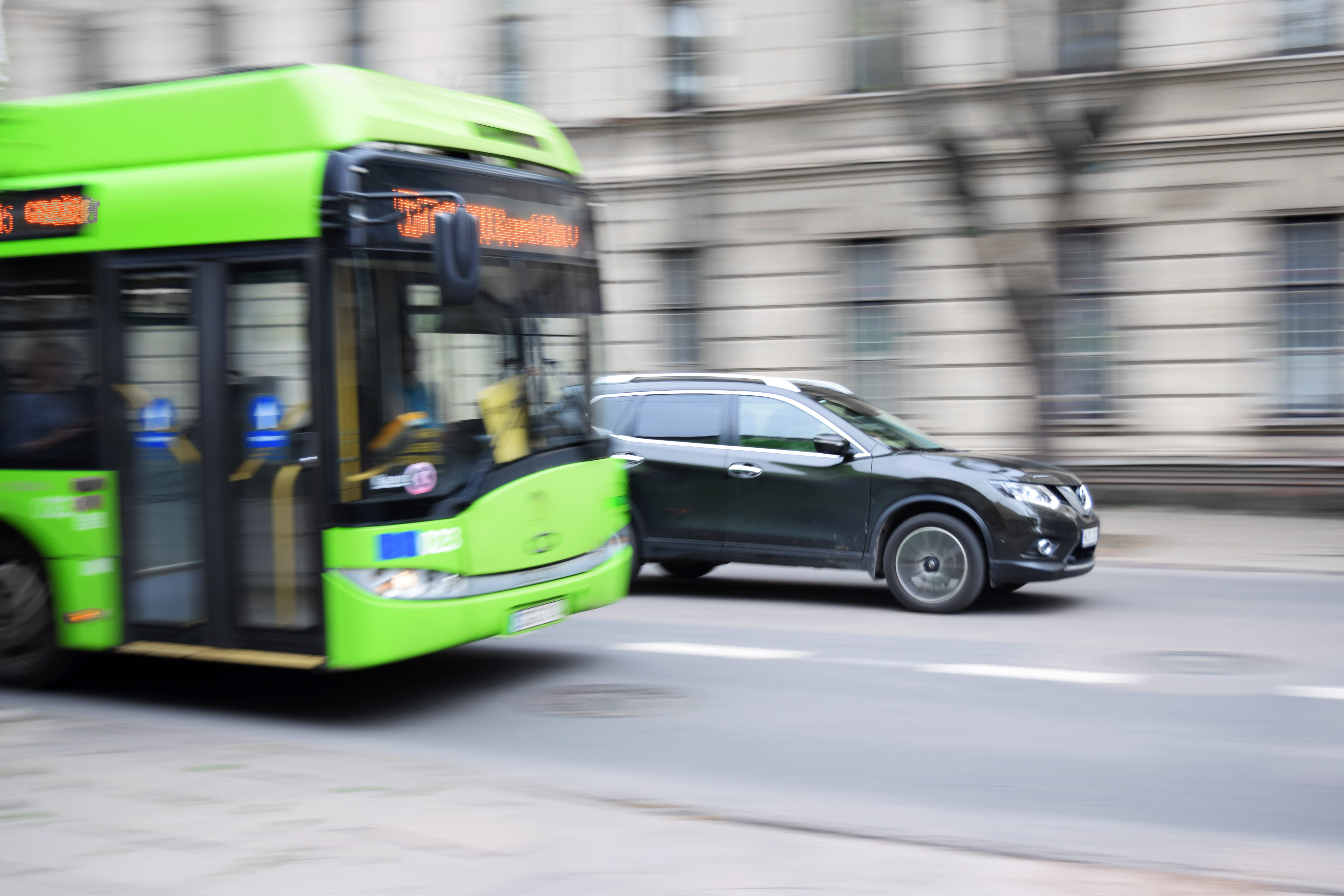 transport, vehicle, cable, green color, bus, traffic, speed, transportation, architecture, motor vehicle, pollution, city, panned photo, tourism, motion, HD Wallpaper