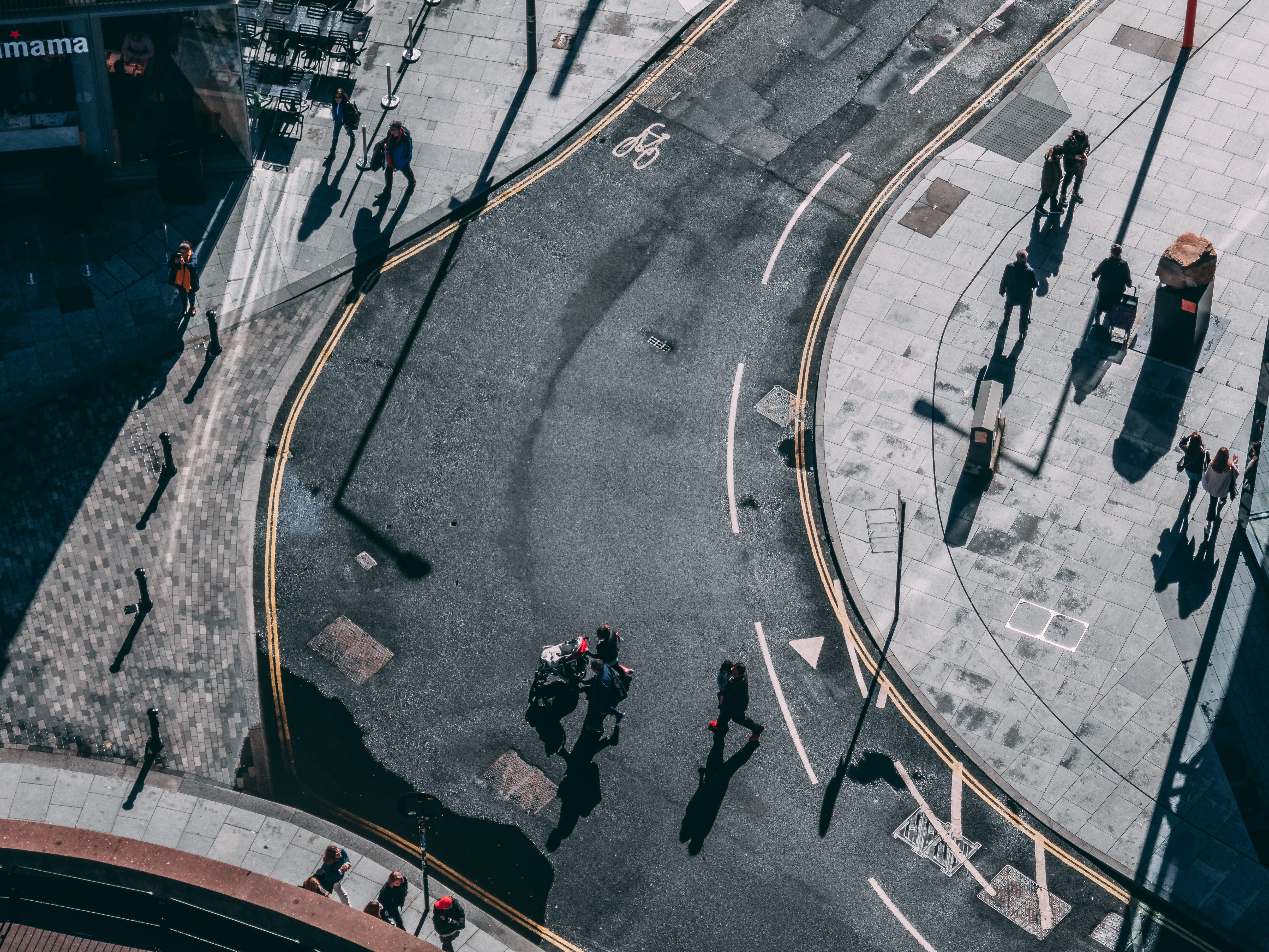 crowded, transportation, people, shadow, day, business, commuter, person, streetlife, rush Hour, pavement, europe, street, road Intersection, aerial, architecture, HD Wallpaper