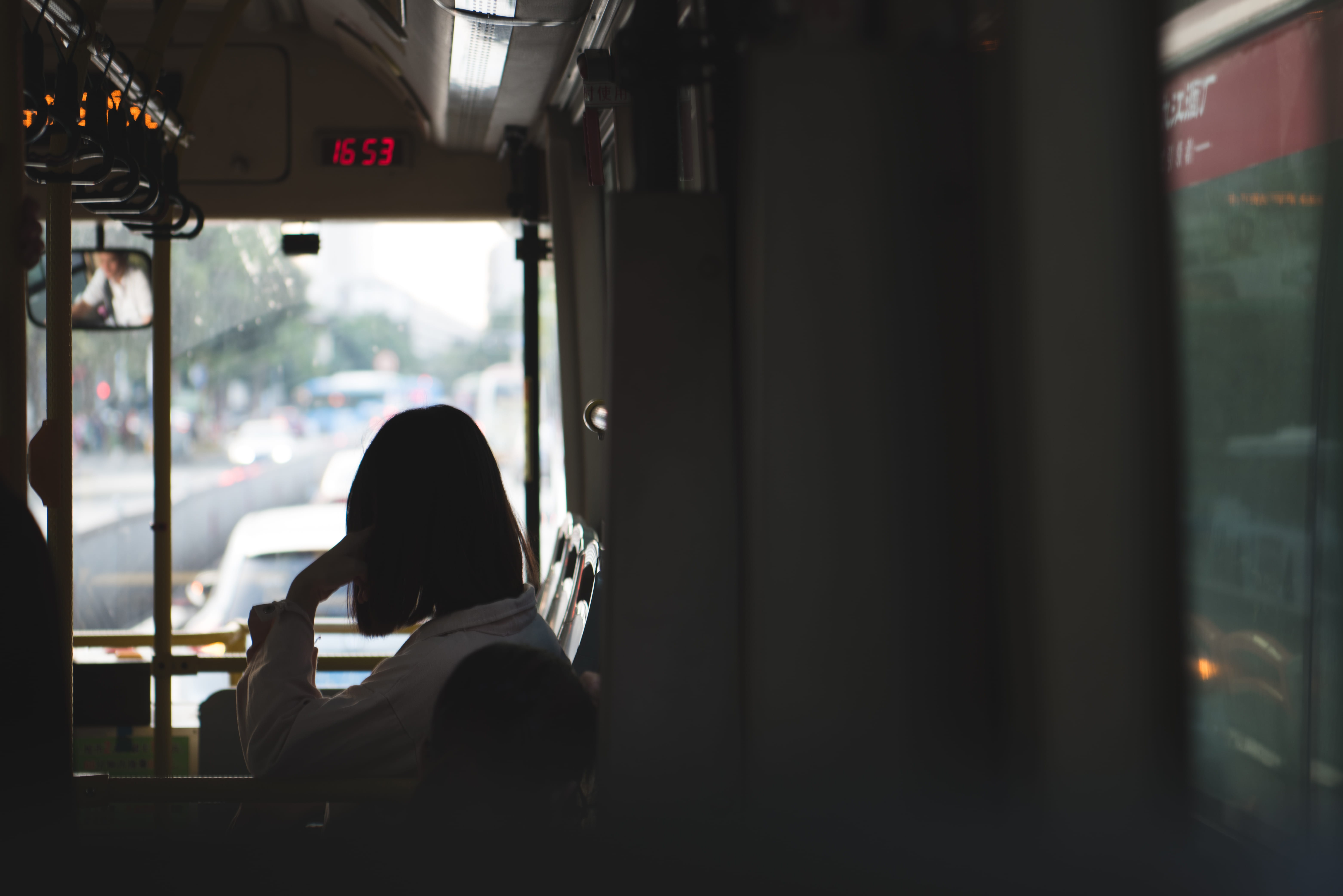 5K, pedestrian, screen, electronics, window, travel, riding, dating, mode of transportation, men, one person, vehicle interior, lifestyles, woman, cafe, HD Wallpaper