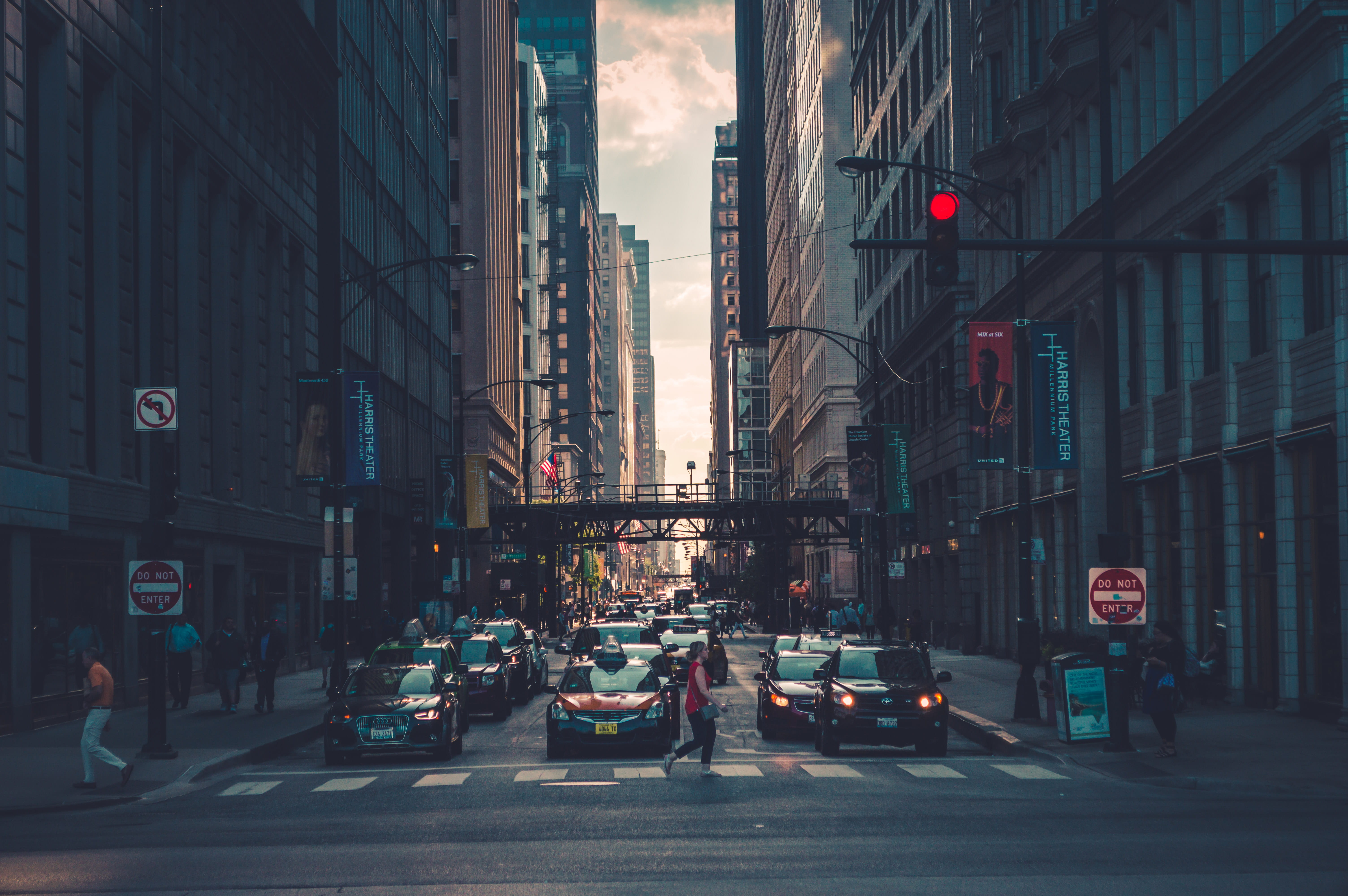 light, architecture, motor vehicle, pedestrian, mode of transportation, cab, stop, office building exterior, street, traffic, sign, woman, city life, outdoors, HD Wallpaper