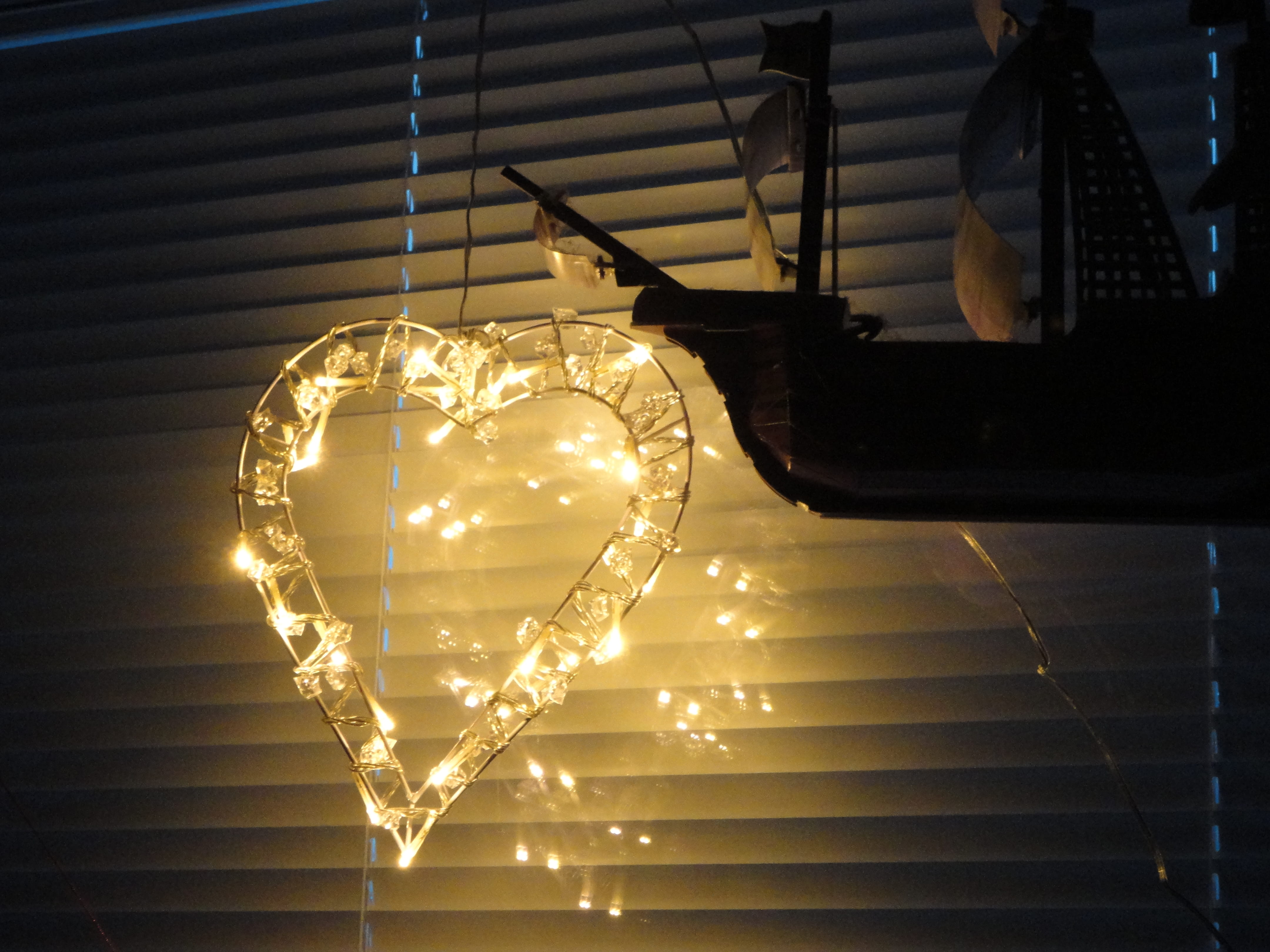 ship, close-up, pendant light, pattern, love, glowing, electricity, low angle view, heart, light - natural phenomenon, light bulb, electric lamp, indoors, HD Wallpaper