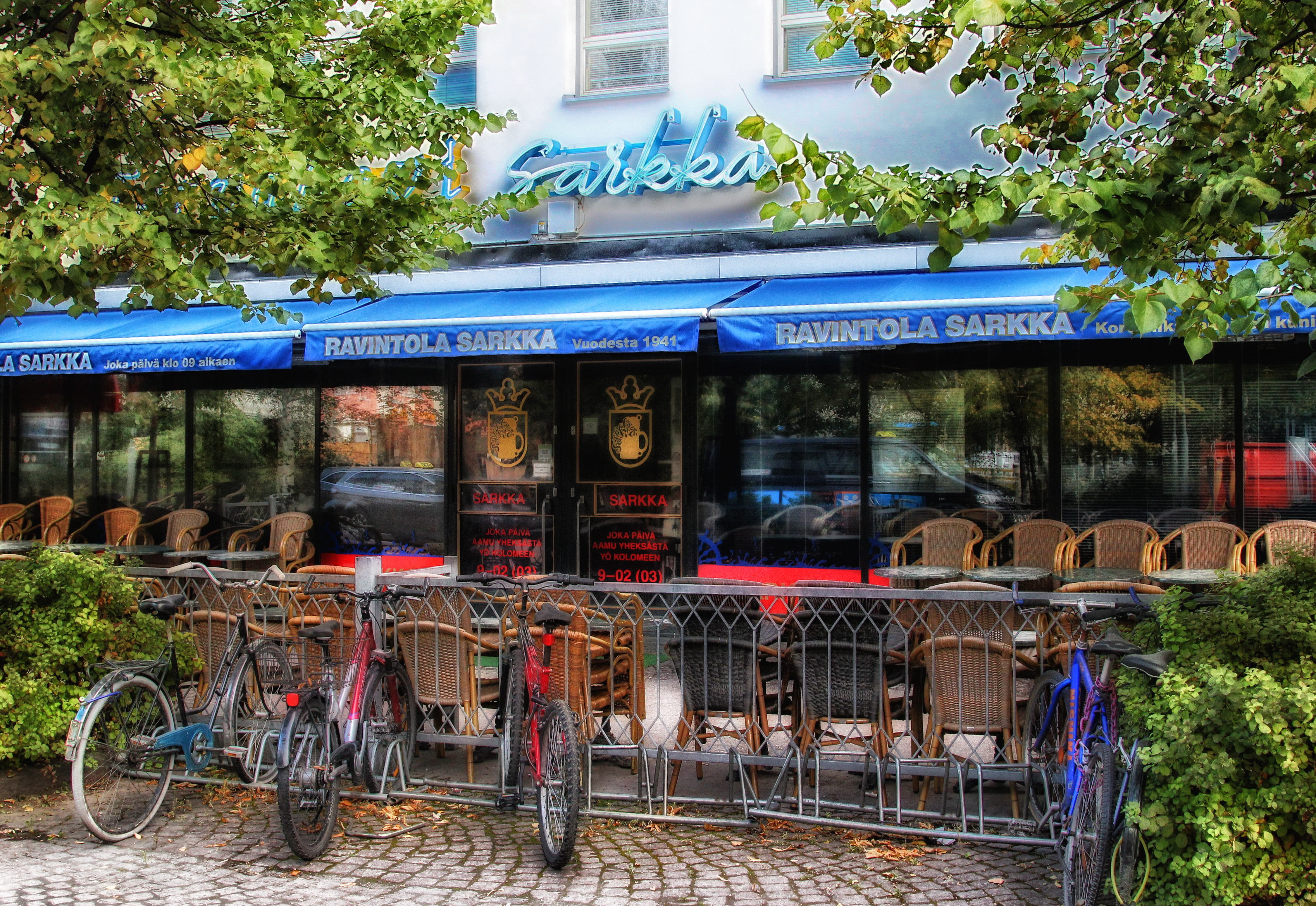seat, travel, mode of transportation, outdoors, nature, business, cafe, Oulu, bicycles, bikes, Finland, restaurant, built structure, hdr, food and drink, HD Wallpaper