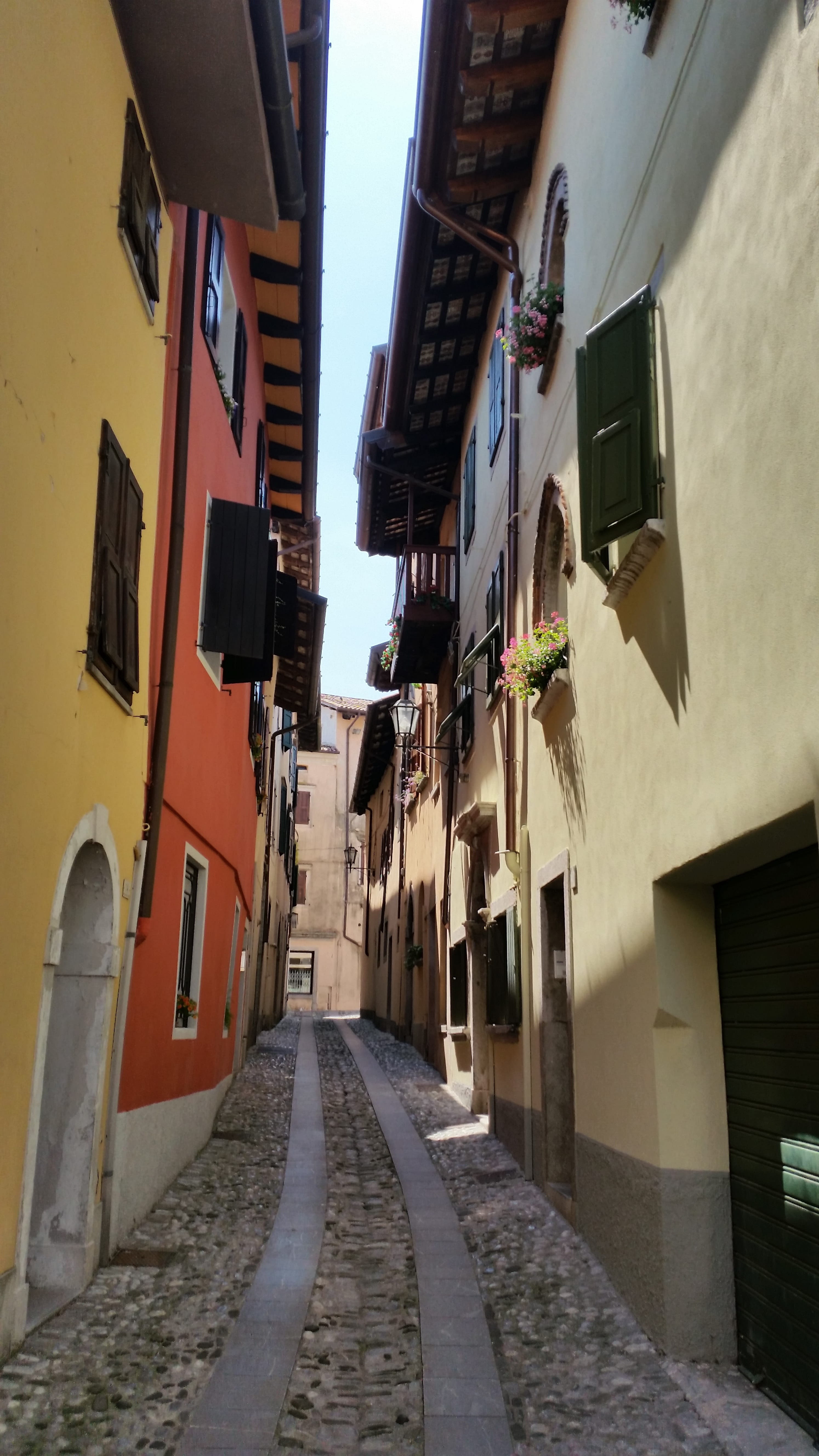 building exterior, day, no people, building, Italy, nature, Summer, outdoors, residential district, architecture, direction, 5K, Village, the way forward, Phone HD Wallpaper