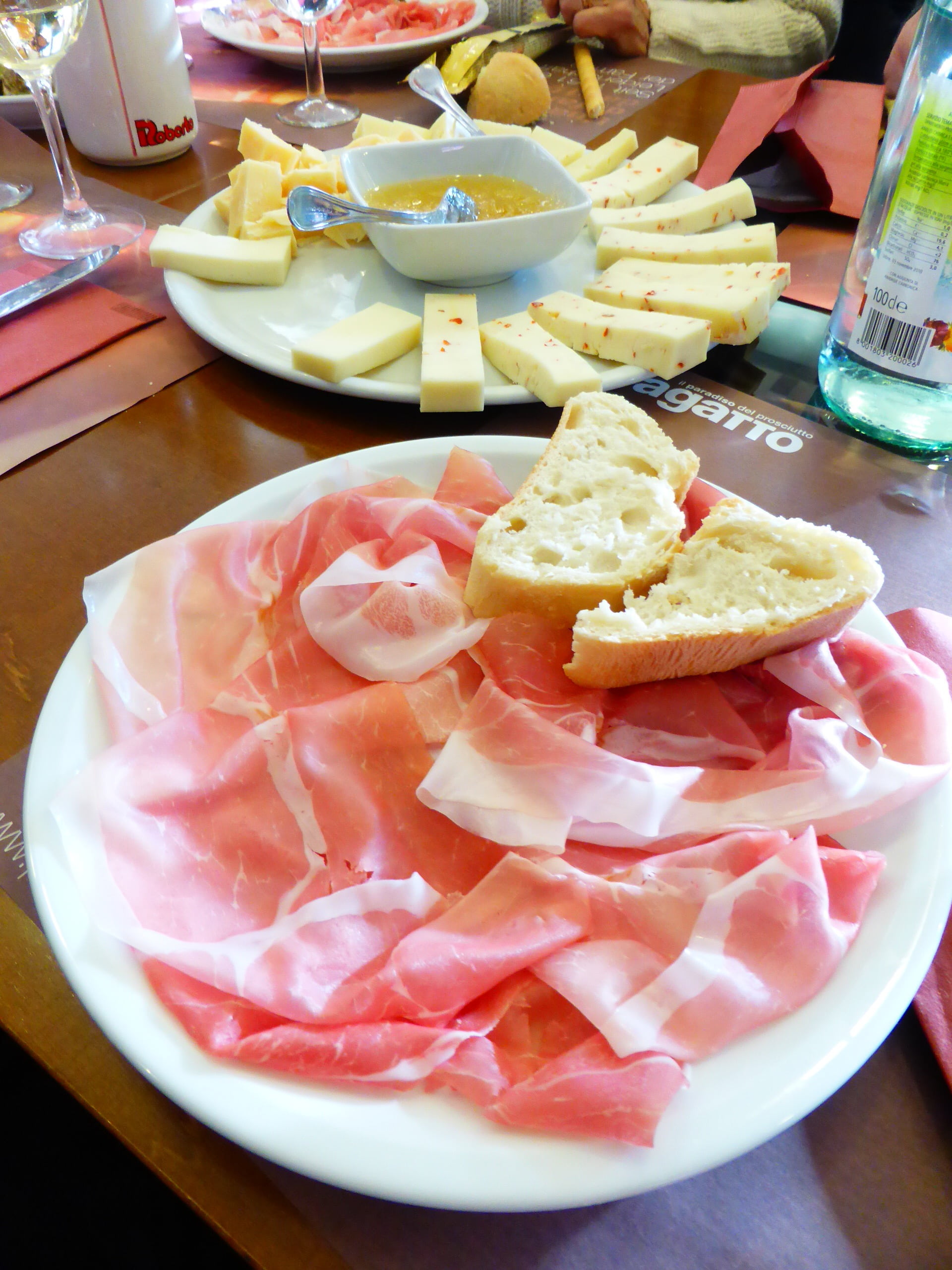 2K, table, ham, italy, ready-to-eat, no people, food, healthy eating, meat, wellbeing, food and drink, temptation, crockery, friuli, close-up, plate, fruit, Phone HD Wallpaper