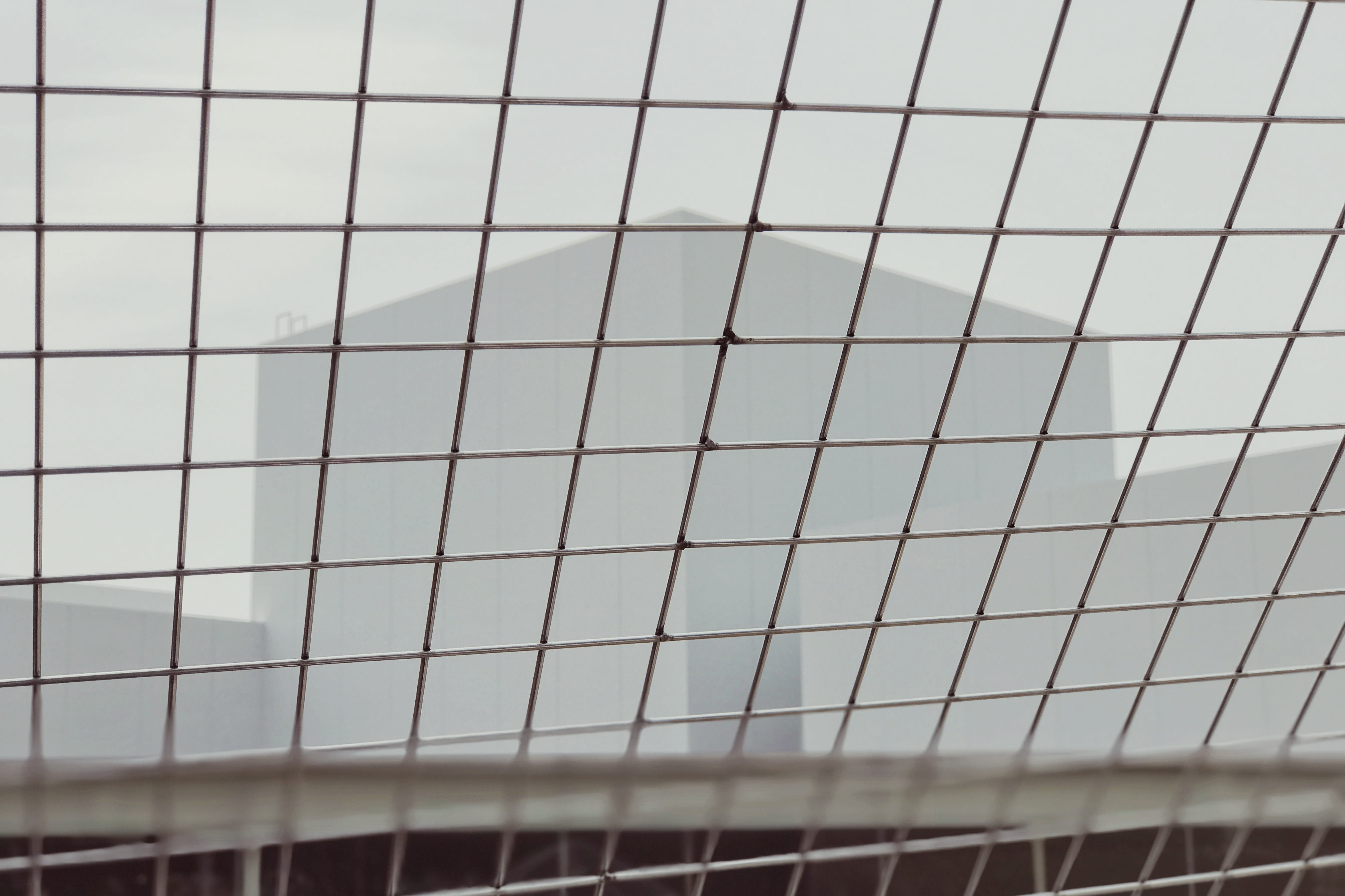 modern, pattern, glass - material, security, ceiling, low angle view, geometric shape, kanazawa-shi, nature, office building exterior, window, built structure, HD Wallpaper