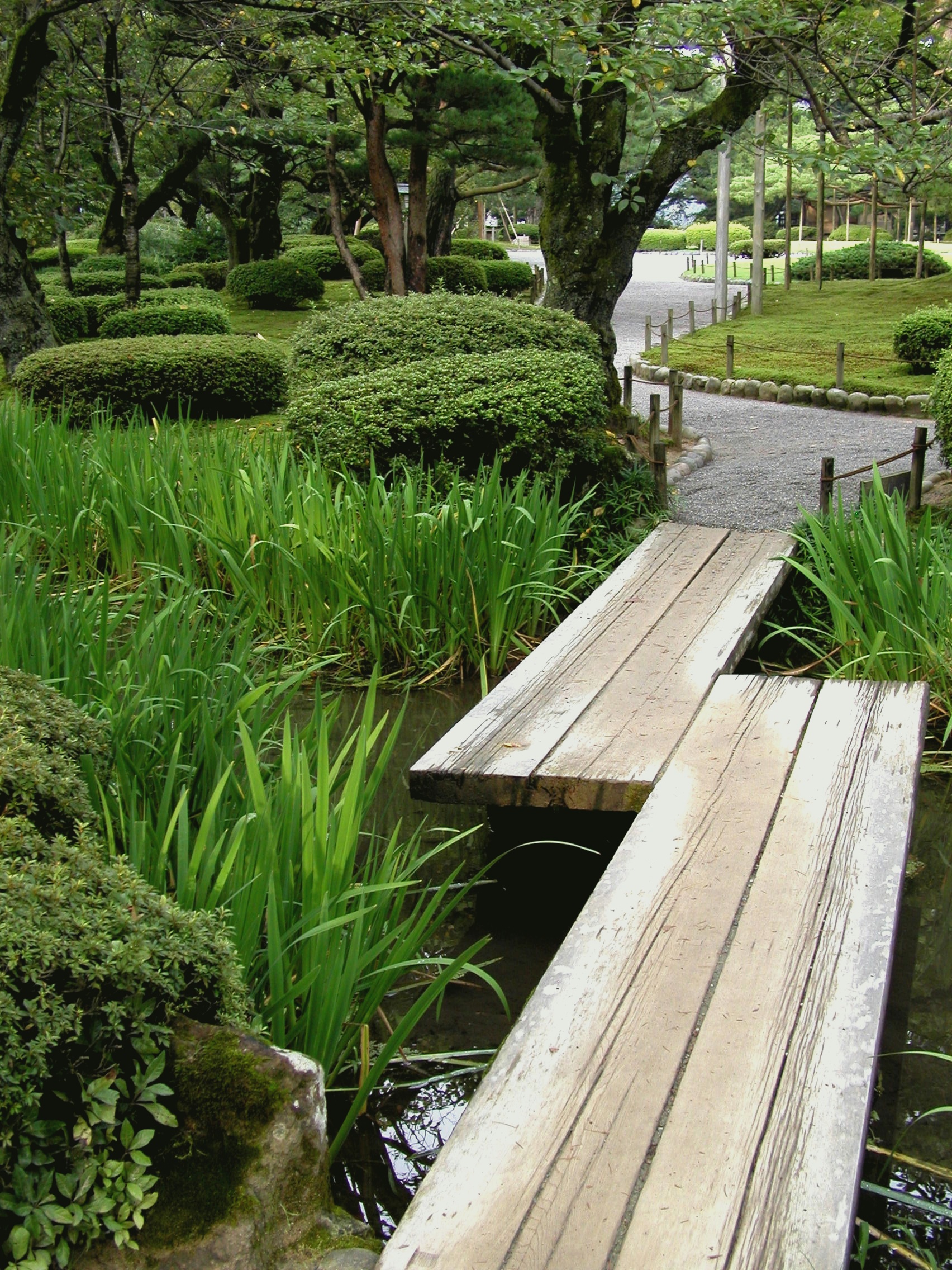 no people, japan, outdoors, green color, footbridge, water, nature, land, bridge, bench, lake, tranquility, tree, garden, park, plant, grass, beauty in nature, Phone HD Wallpaper