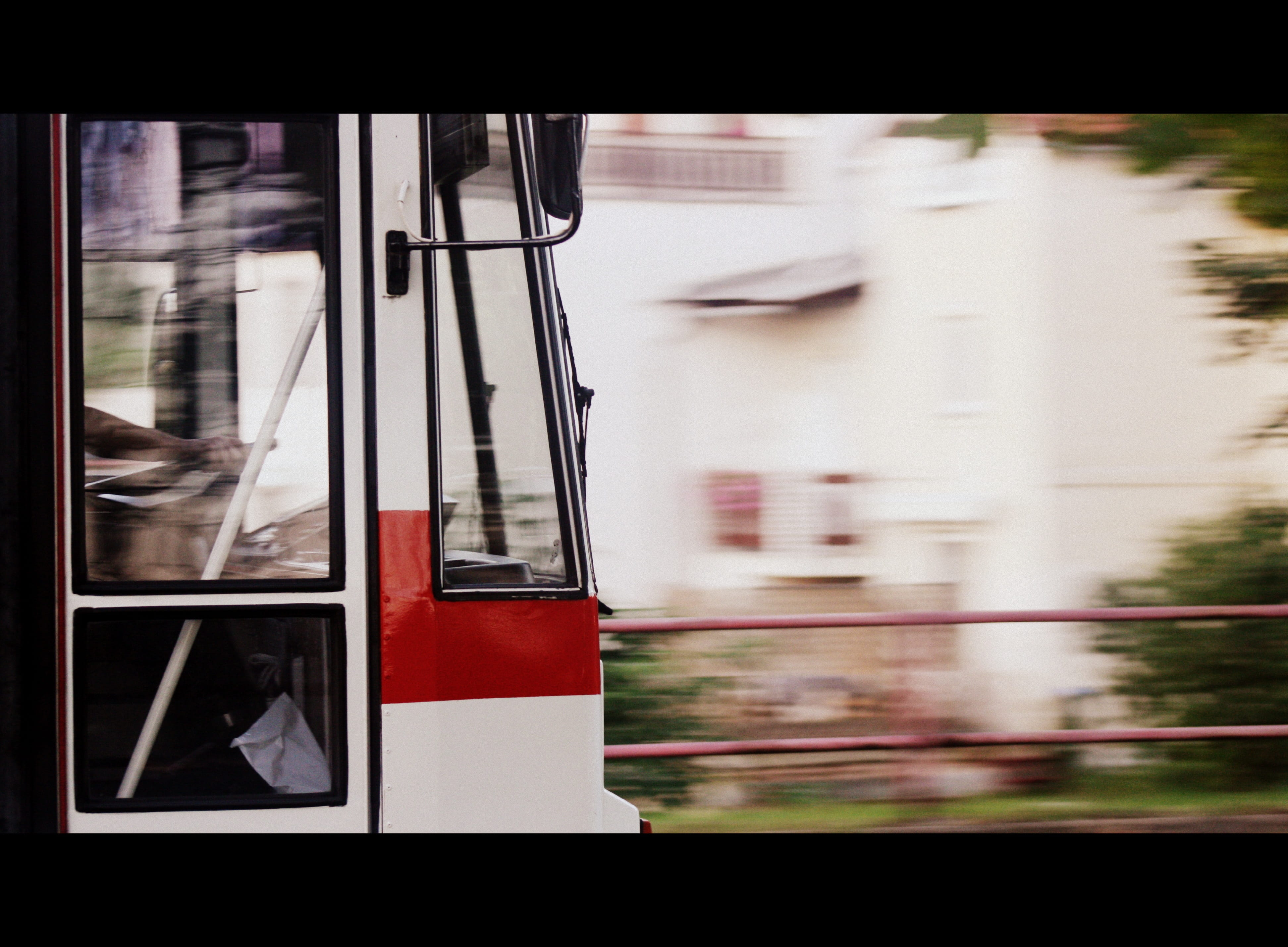 vehicle interior, 4K, travel, train, window, urban Scene, land vehicle, transportation, mode of Transport, Glass, city, auto post production filter, railroad Track, HD Wallpaper
