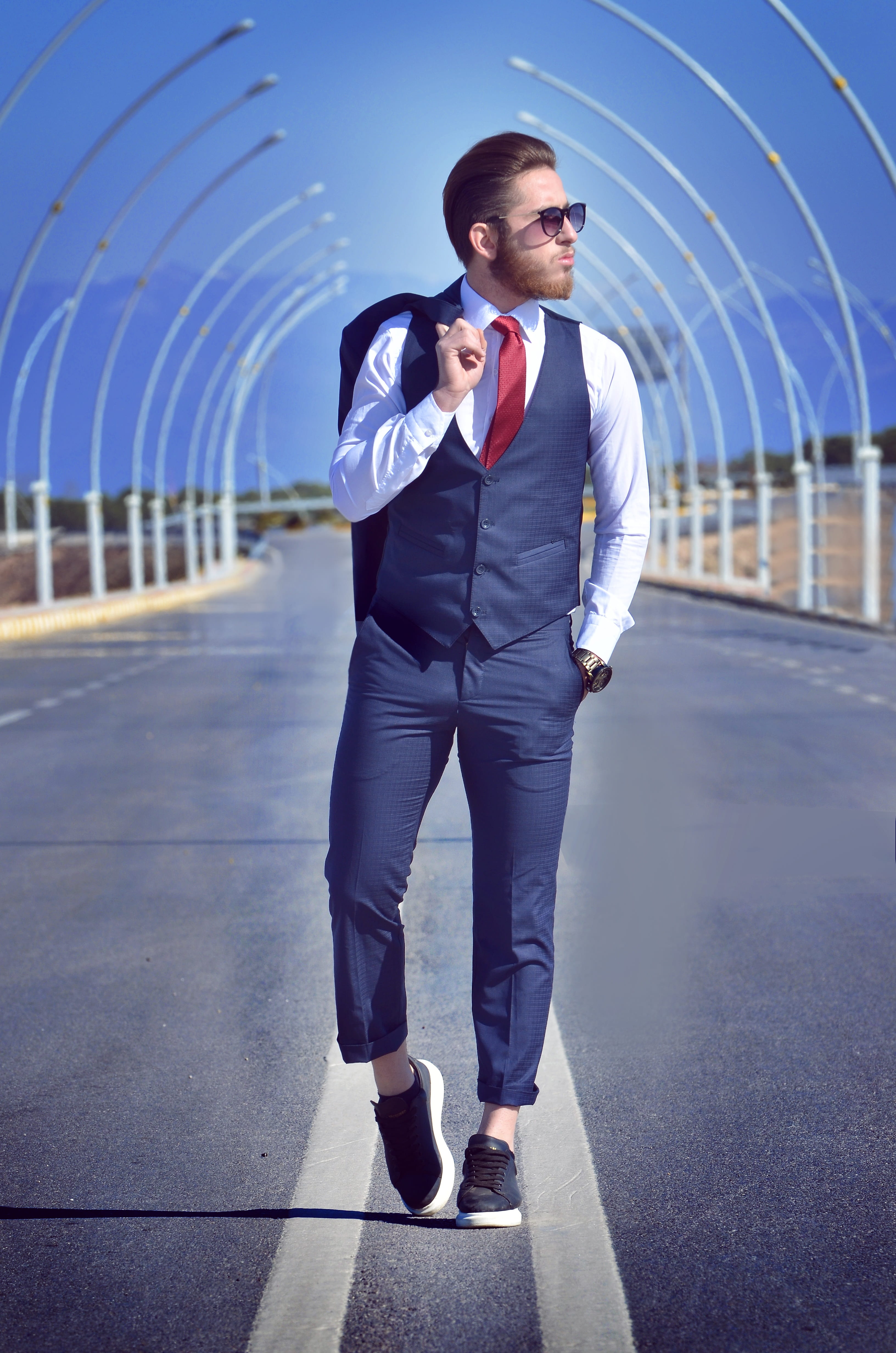 middle, walk, clothing, beautiful, car, young, full length, innovator, one person, suit, man, shirt, real people, pants, formalwear, males, day, standing, Phone HD Wallpaper
