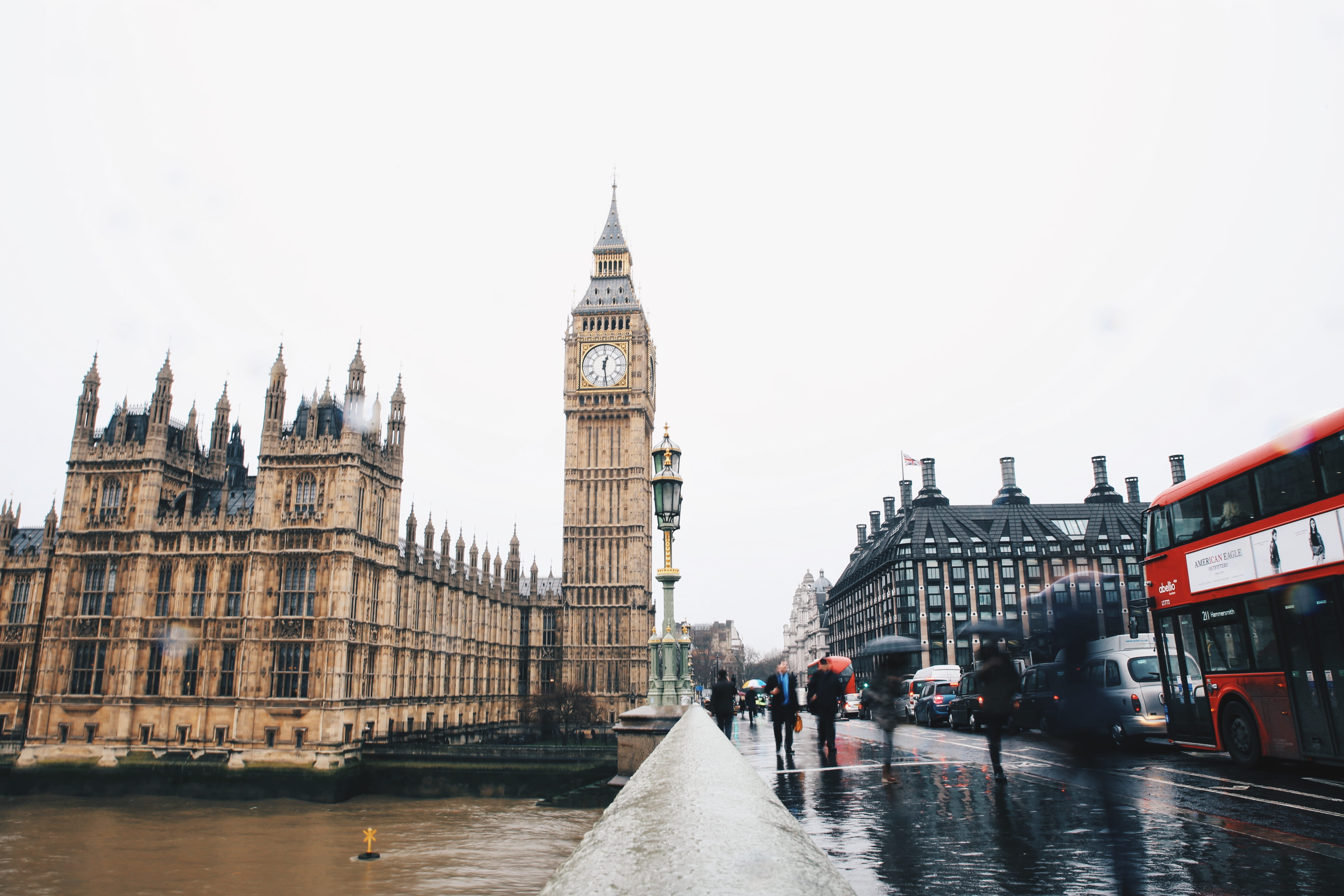 capital Cities, built structure, cars, westminster Bridge, bridge, double-decker bus, incidental people, building exterior, london - England, spire, people, HD Wallpaper