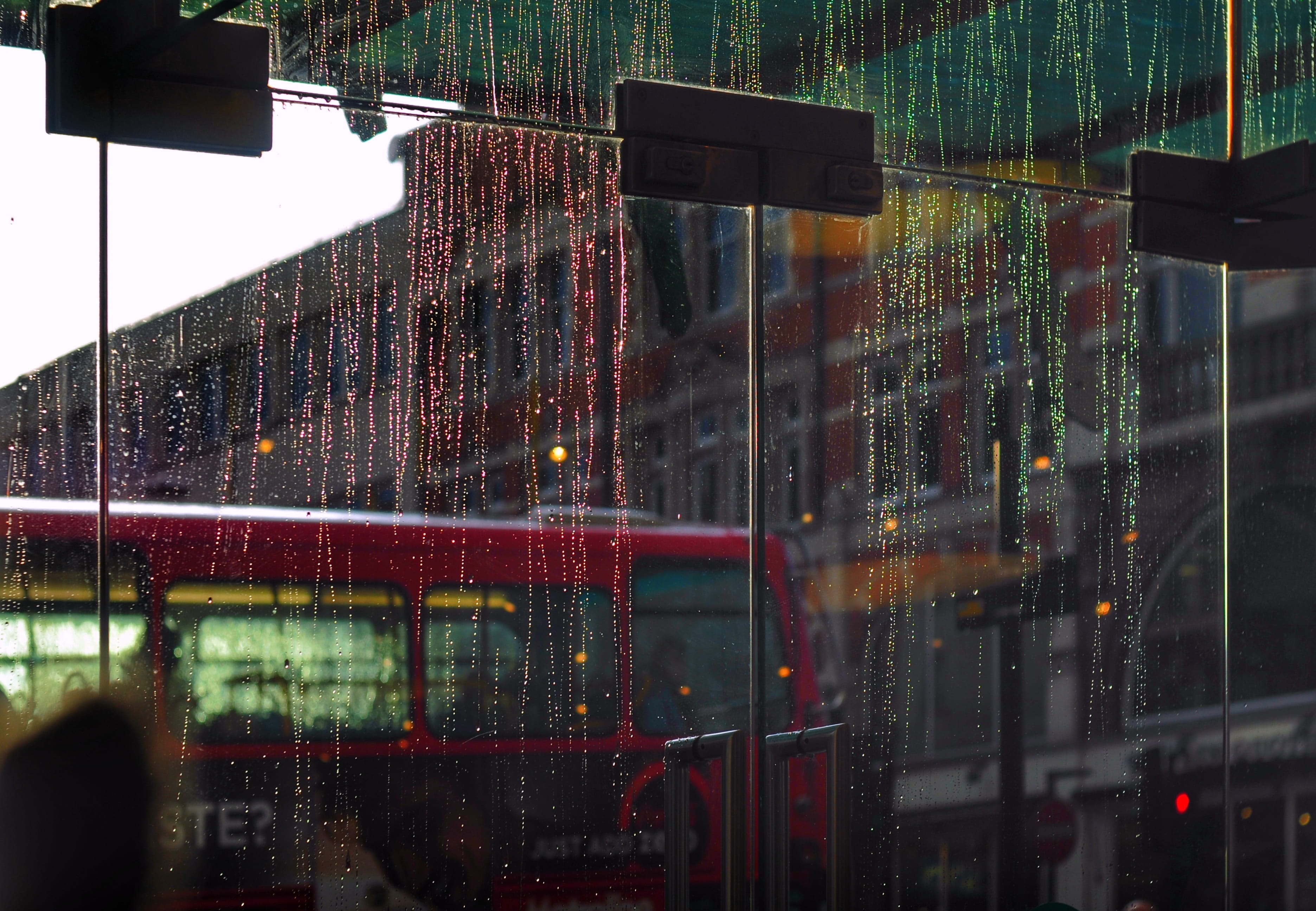 nature, united kingdom, 2K, mode of transportation, raindrops, london, no people, wet, architecture, reflection, street, outdoors, bus, commute, rainy season, HD Wallpaper