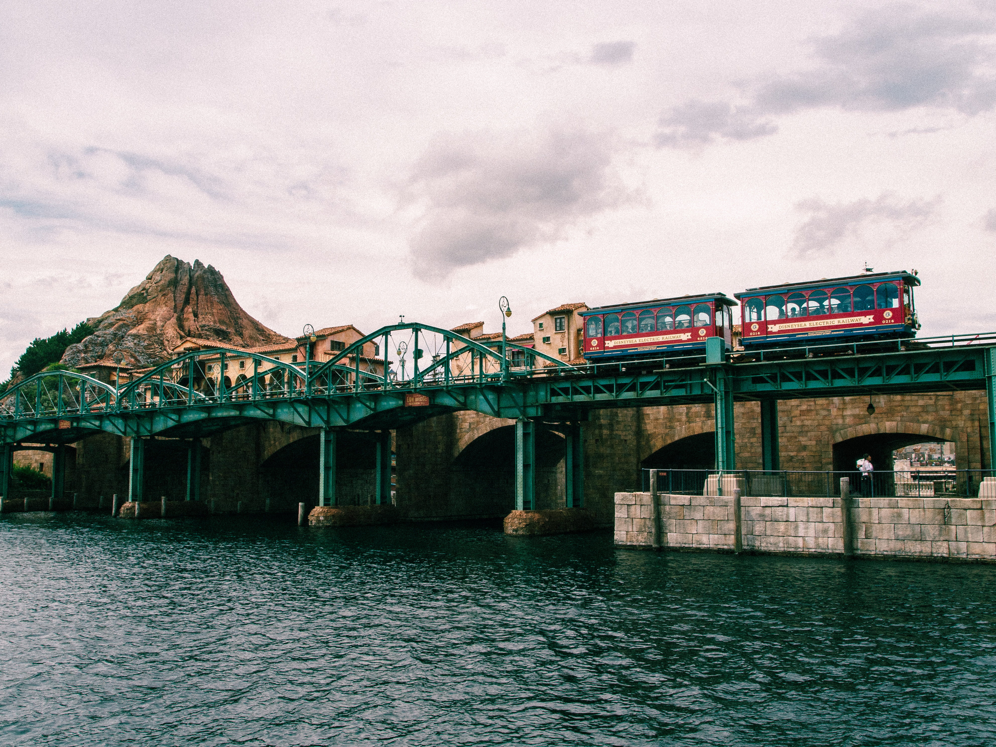 outdoors, vehicle, built structure, day, arch bridge, locomotive, no people, arch, waterfront, rail, connection, train, railway, arched, architecture, travel, HD Wallpaper