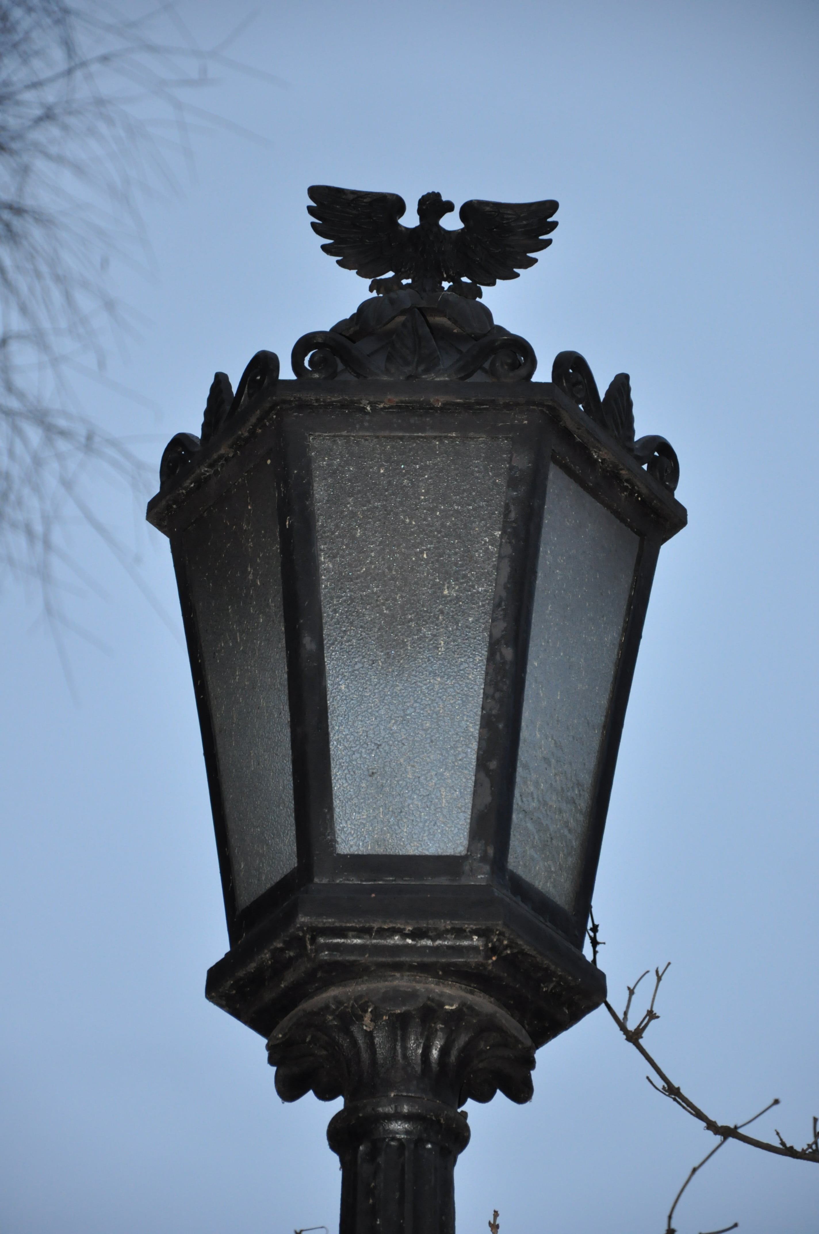 low angle view, nature, electric lamp, lantern, retro styled, street light, no people, sky, close-up, metal, focus on foreground, day, evening, outdoors, Phone HD Wallpaper
