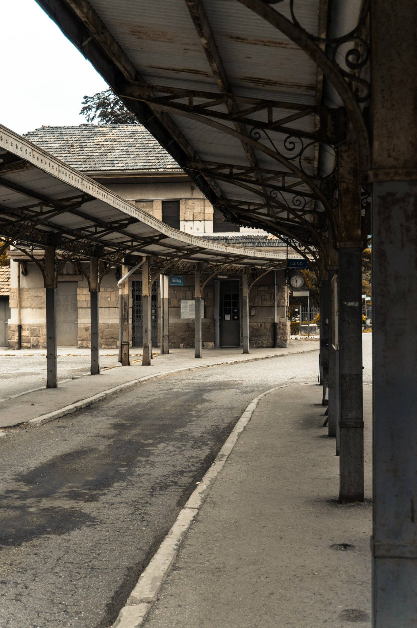 bridge, architecture, connection, nature, absence, outdoors, no people, 1080P, bus station, the way forward, abandoned, colonnade, concrete, day, sidewalk, Phone HD Wallpaper
