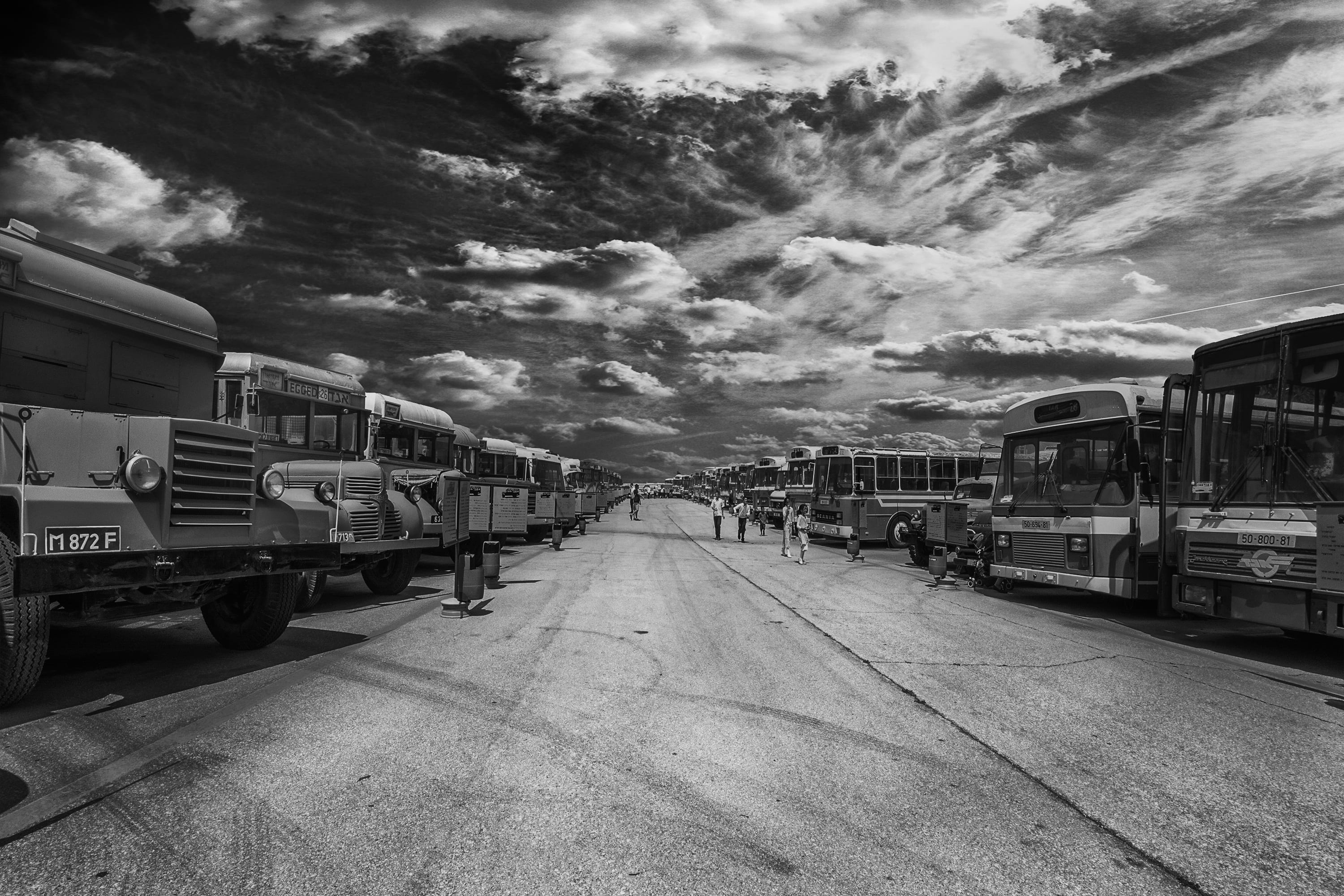 nature, walking, passenger train, train, the way forward, bus, direction, no people, land vehicle, outdoors, 2K, street, tel aviv, architecture, station, HD Wallpaper