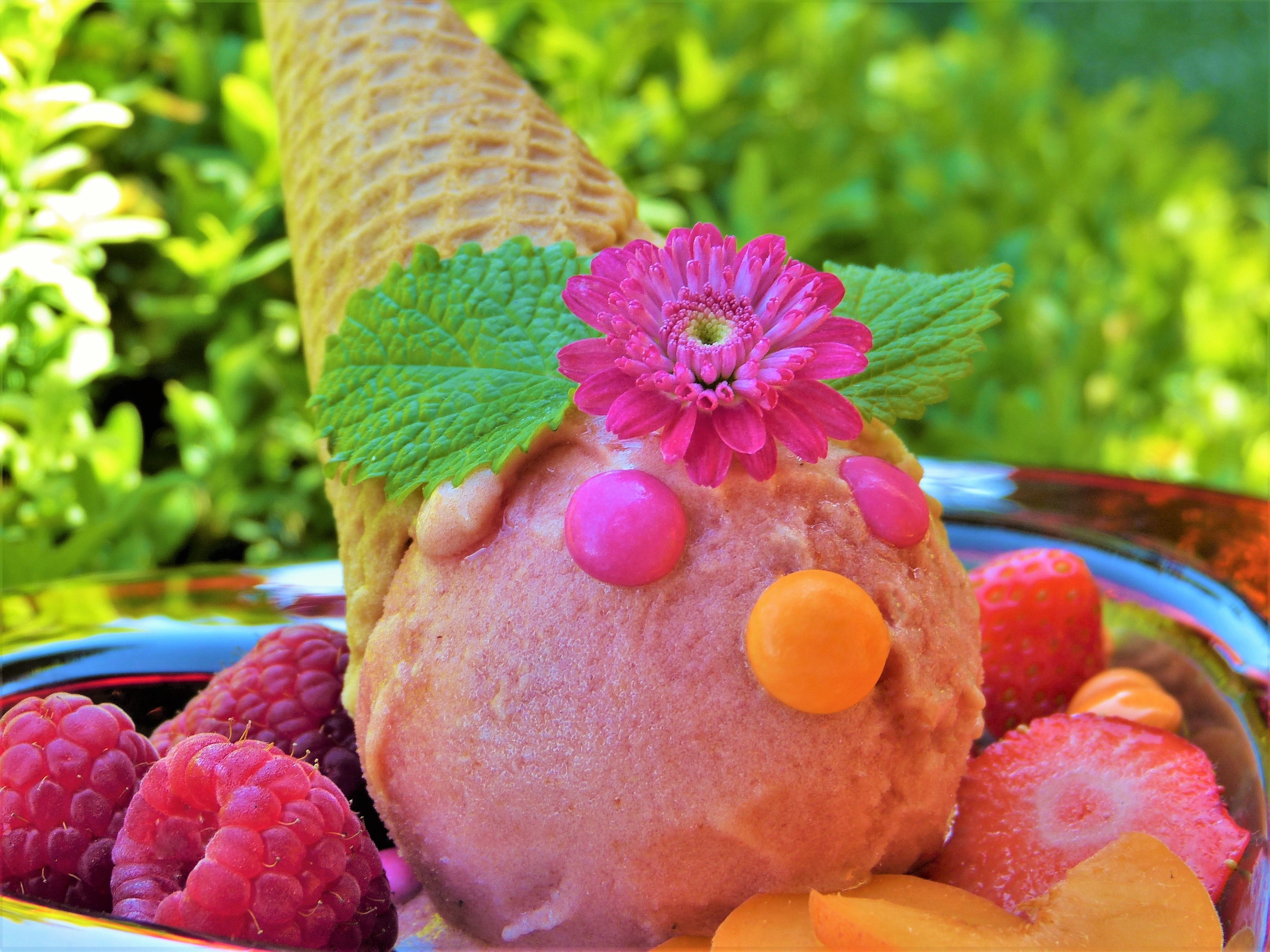 close-up, raspberries, summer, freshness, nature, multi colored, flower, focus on foreground, showing, table, healthy eating, out, food and drink, day, HD Wallpaper