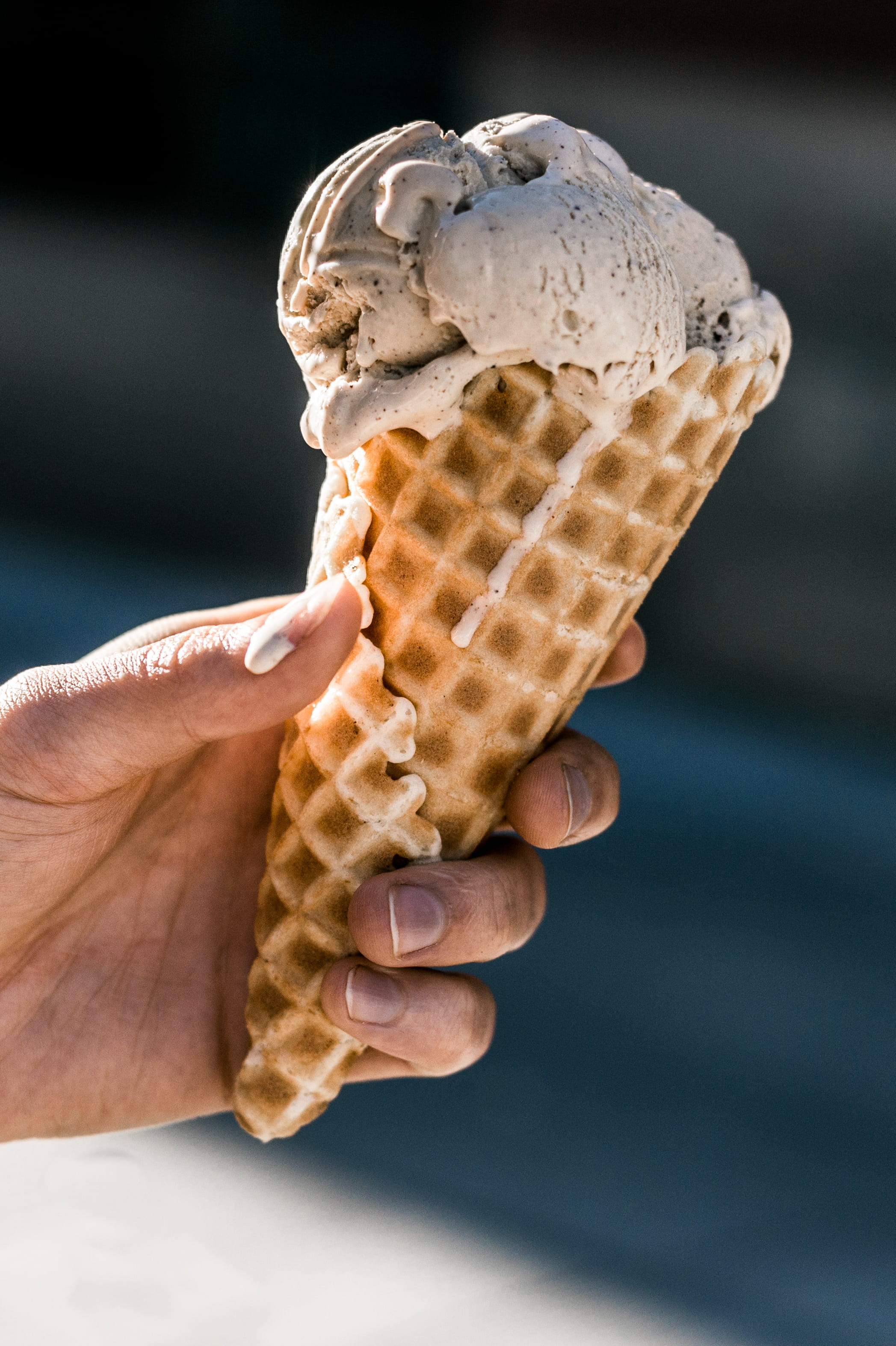 delicious, holding, temptation, melt, ice cream cone, frozen, canada, dessert, melting, one person, focus on foreground, sweets, awesome, dripping, village ice cream, Phone HD Wallpaper