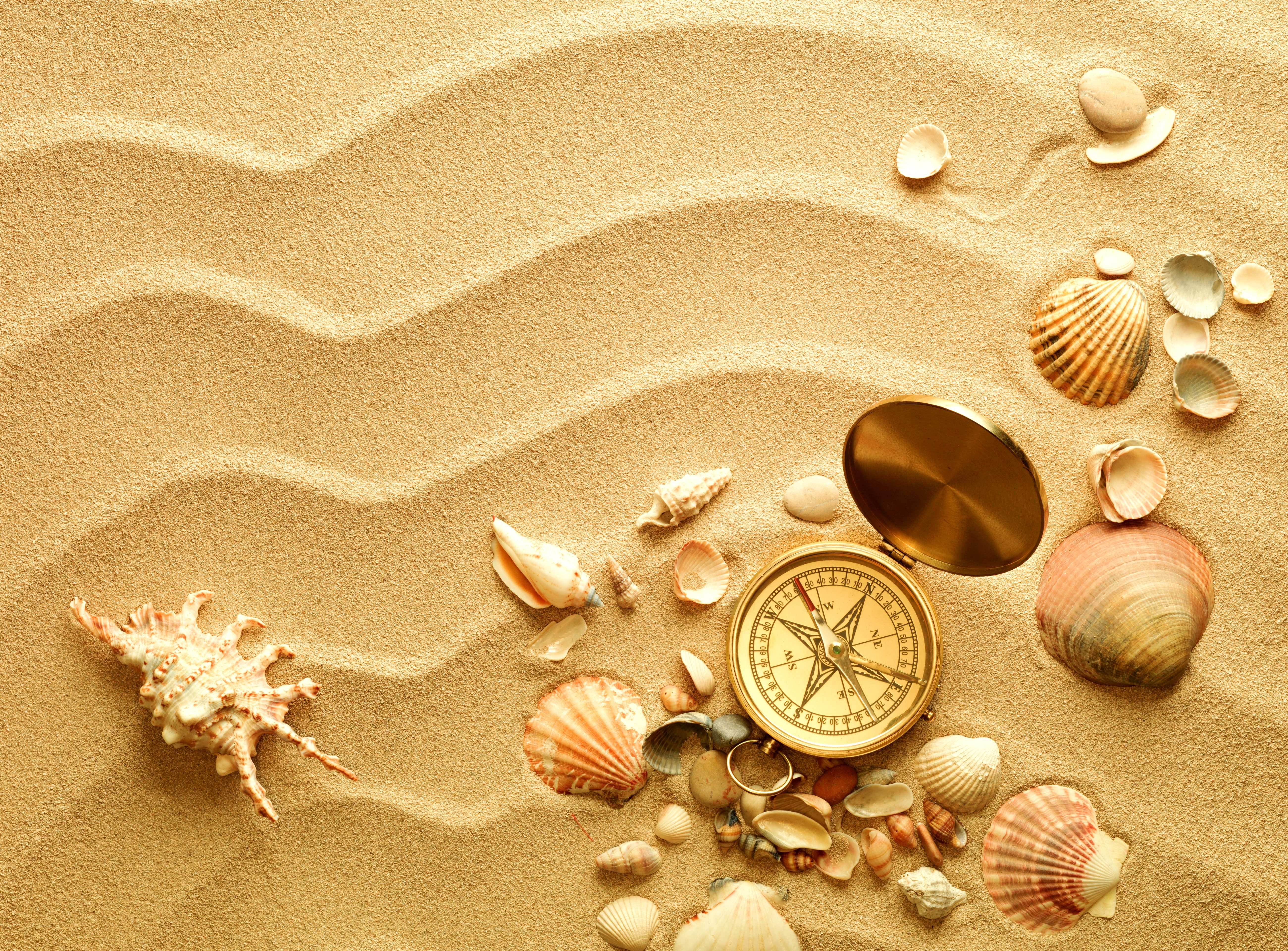 travel, copy Space, travel Destinations, compass, sea, clock, concepts, finance, beauty in nature, relaxation, holiday, sand, round, tourism, close-up, HD Wallpaper