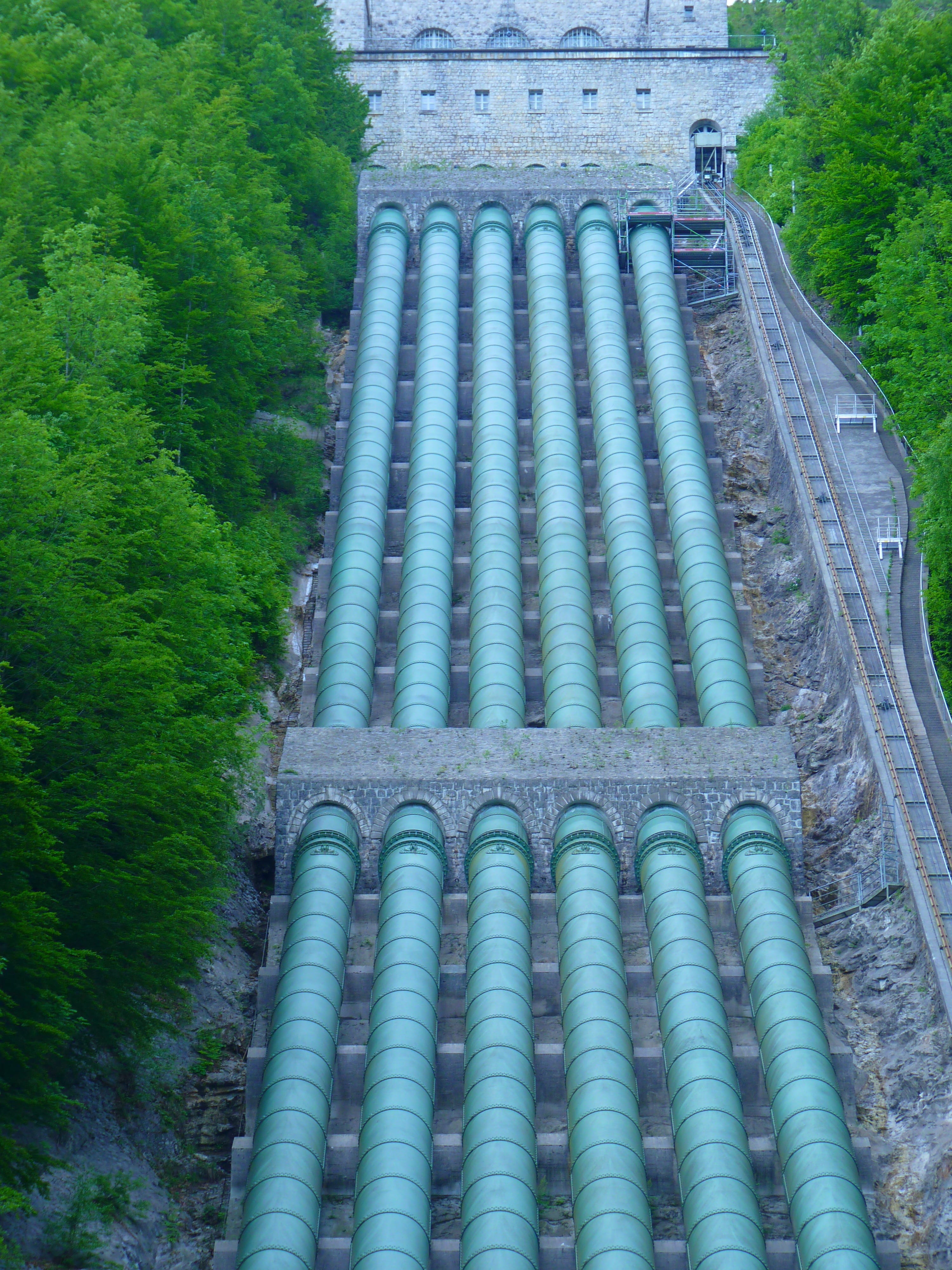 travel, religion, hydroelectric power station, low angle view, water, history, no people, architecture, outdoors, spirituality, full pipe flowmeters, place of worship, Phone HD Wallpaper