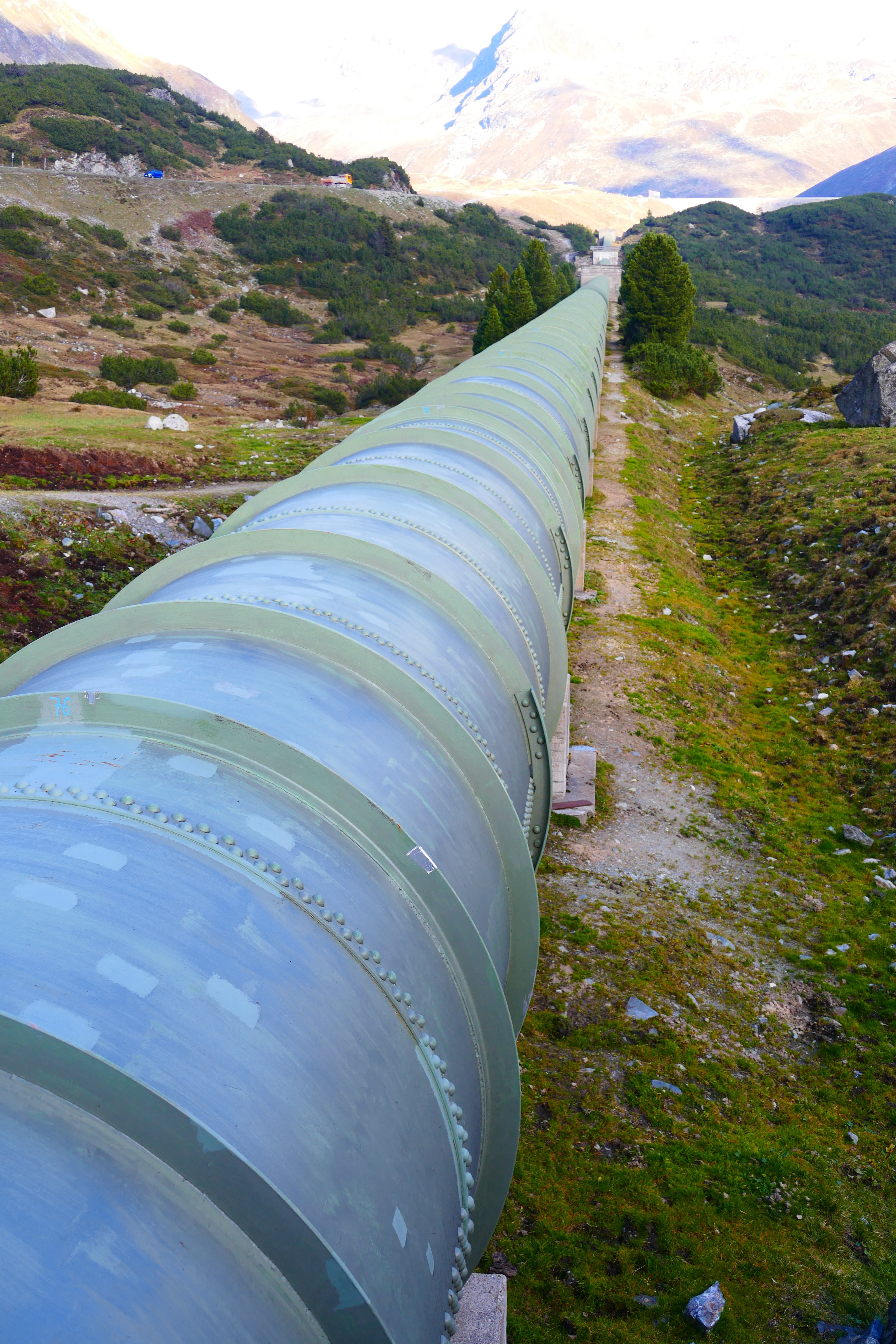 tranquil scene, day, field, scenics - nature, tranquility, industry, pressure water line, 5K, land, fuel and power generation, line, pipes, no people, Phone HD Wallpaper