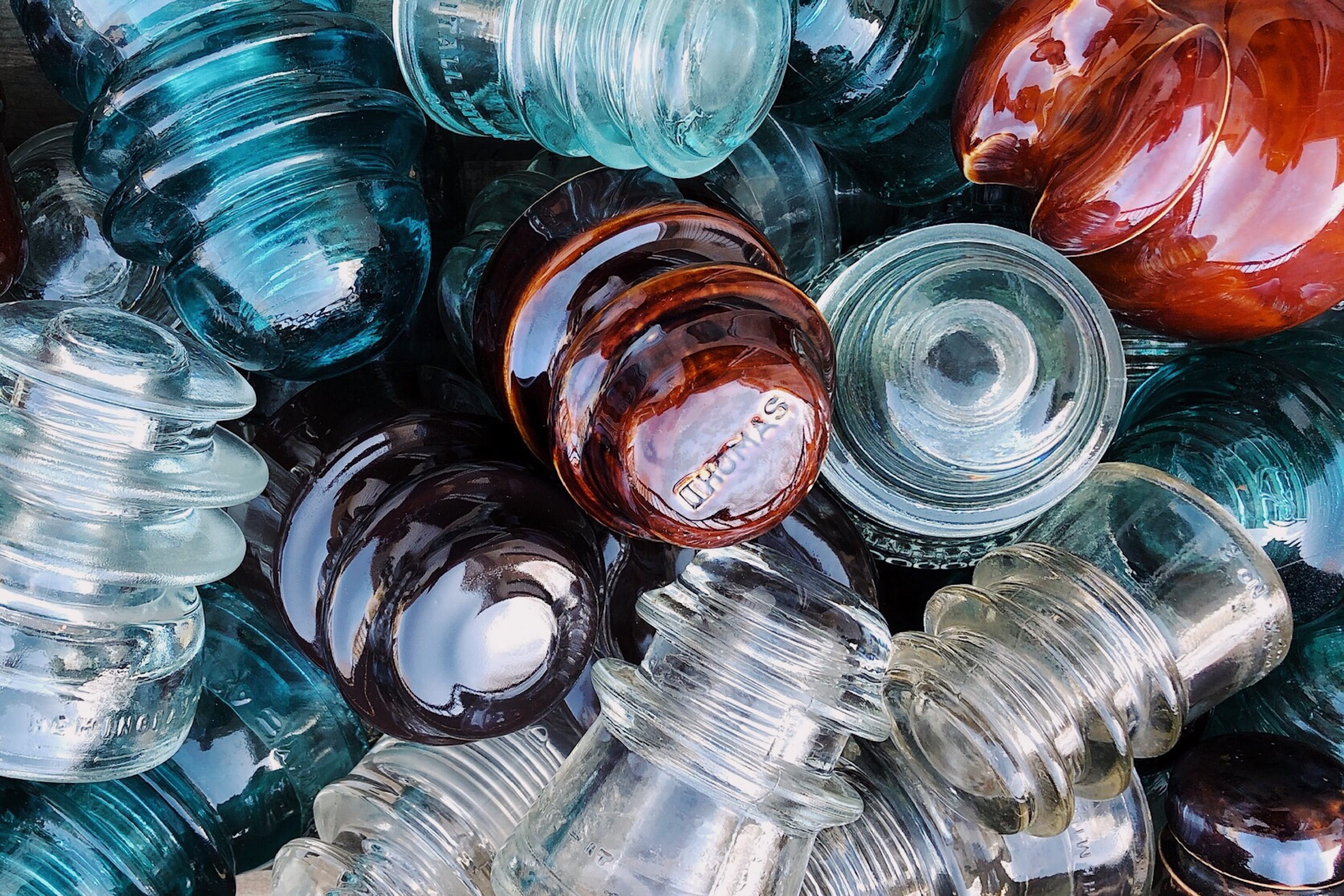 vintage, high angle view, still life, variation, stack, bottle, 2K, no people, insulator, choice, insulators, large group of objects, glass - material, HD Wallpaper