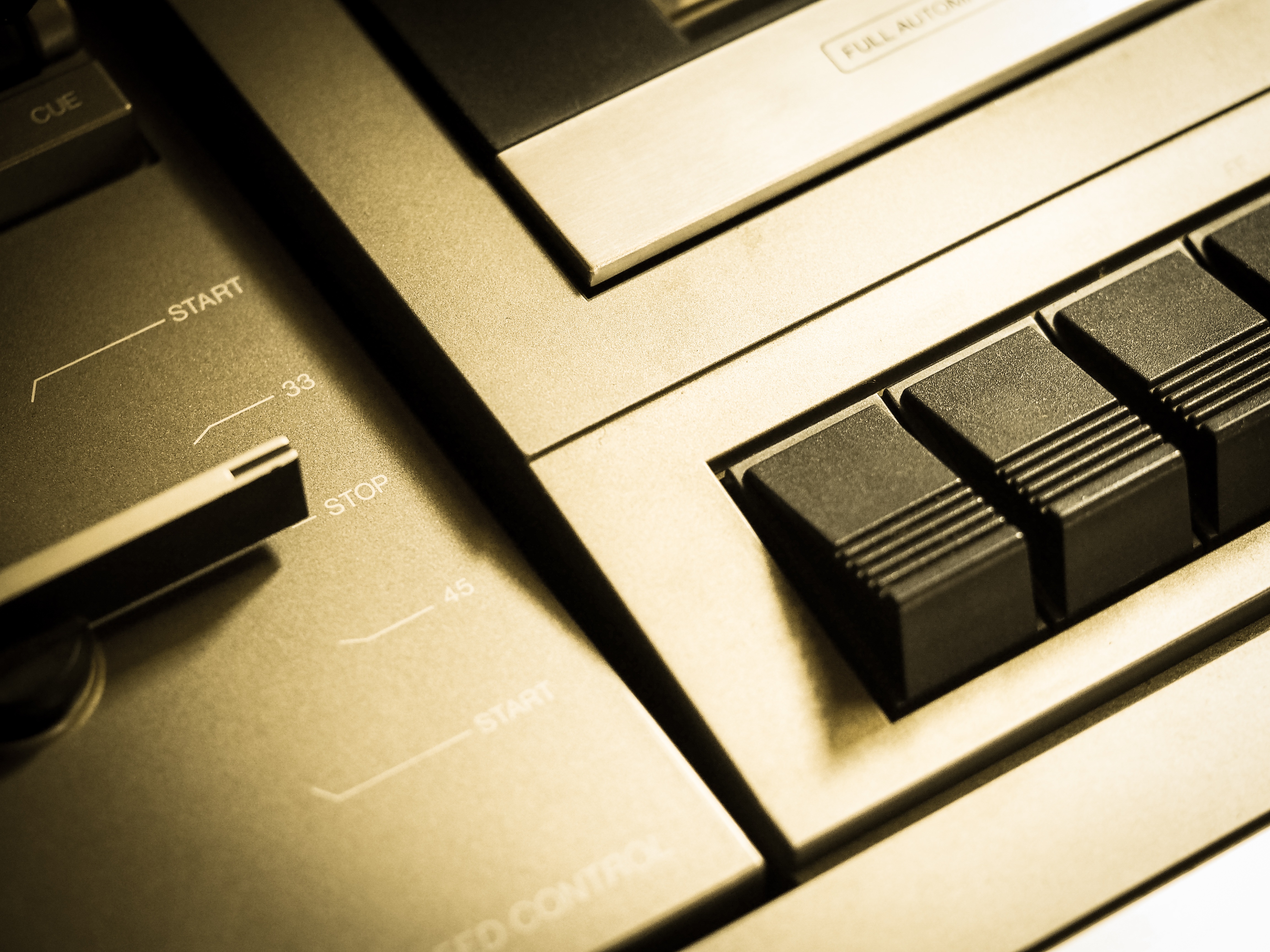 technology, black color, indoors, hifi, sound, communication, computer, business, high angle view, no people, pickup, analog, turntable, connection, single object, HD Wallpaper