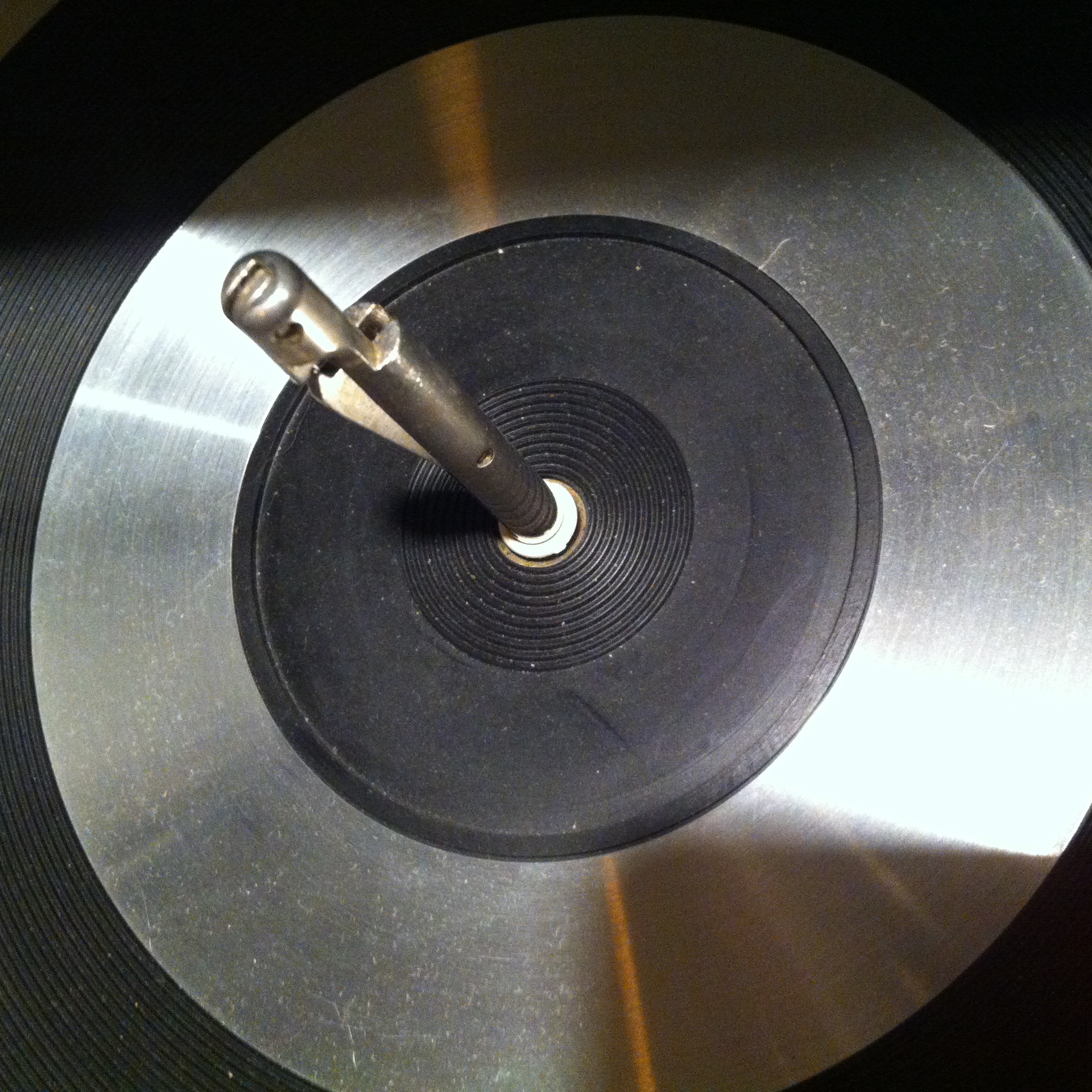 metal, close-up, musical equipment, vintage, lp, circle, arts culture and entertainment, motion, indoors, audio, sound, high angle view, shape, 1080P, Phone HD Wallpaper