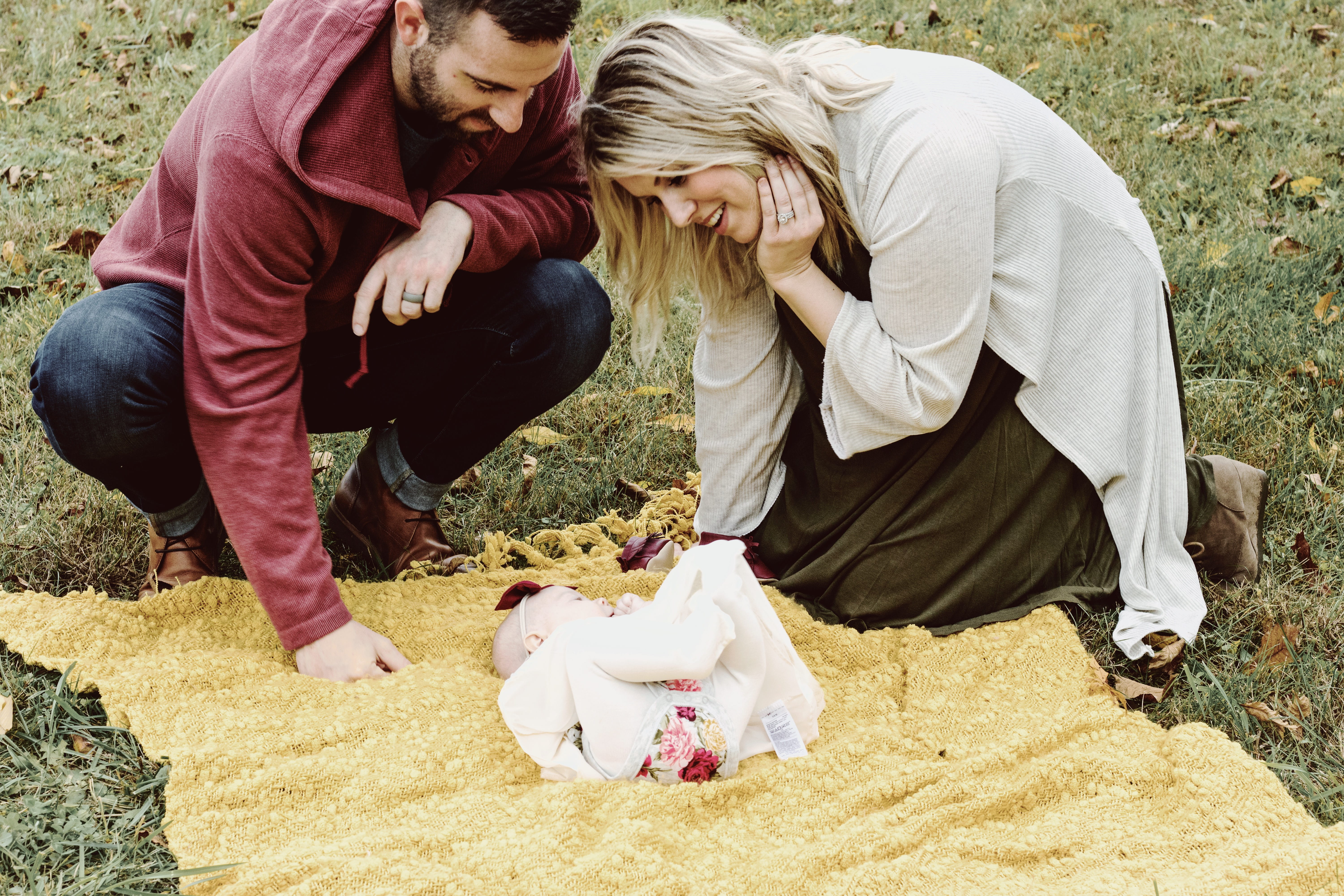 together, grass, family, adult, young women, looking, dad, bending, kid, hairstyle, woman, fall, baby, beard, man, young family, blond hair, 5K, young men, HD Wallpaper