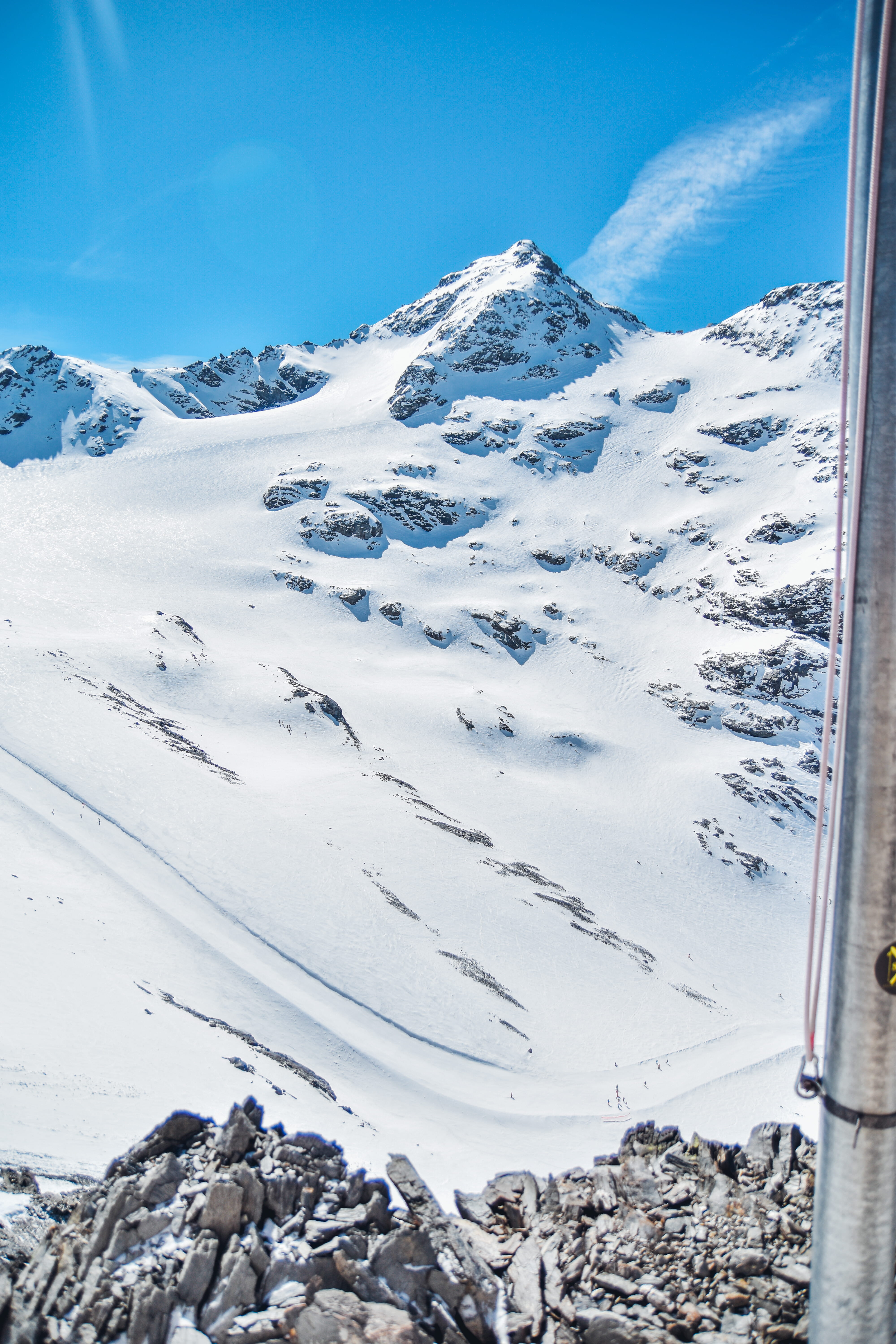 landscape, nature, white color, val thorens, sky, mountain range, non-urban scene, no people, winter, skiers, day, 5K, snowcapped mountain, outdoors, tranquility, Phone HD Wallpaper